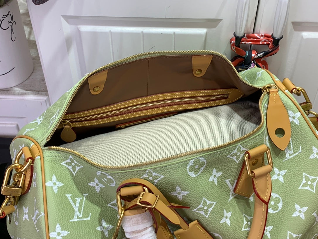LuxluxHouse Best Quality Bags Louis Vuitton Women Men