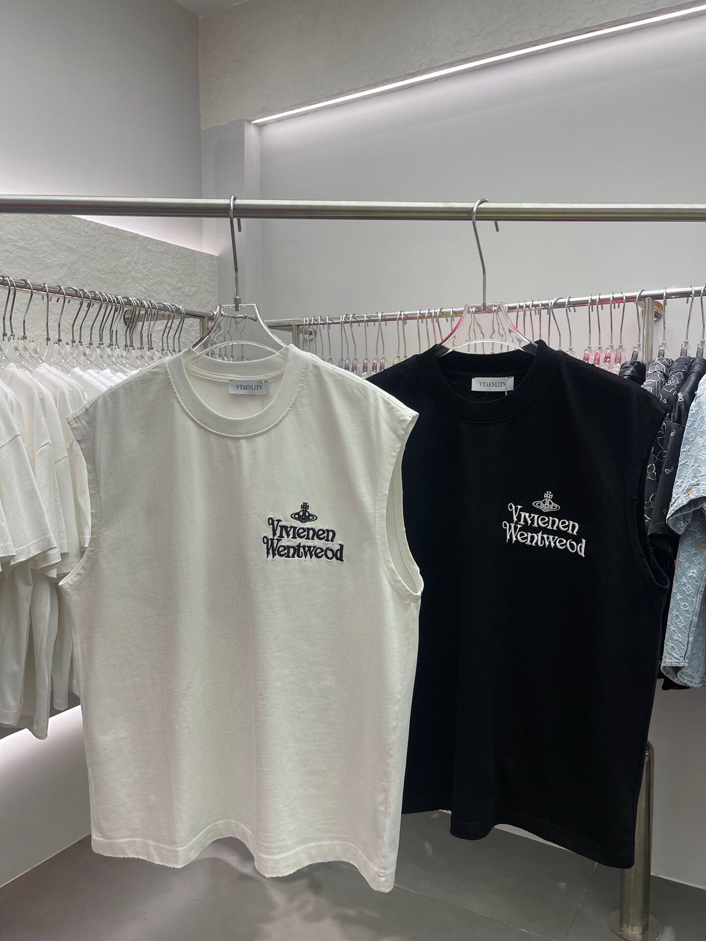 LuxluxHouse Best Quality Clothes T-shirt Vivienne Westwood