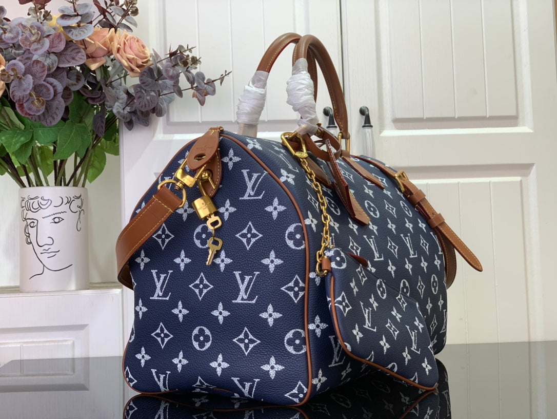 LuxluxHouse Best Quality Bags Louis Vuitton Women Men