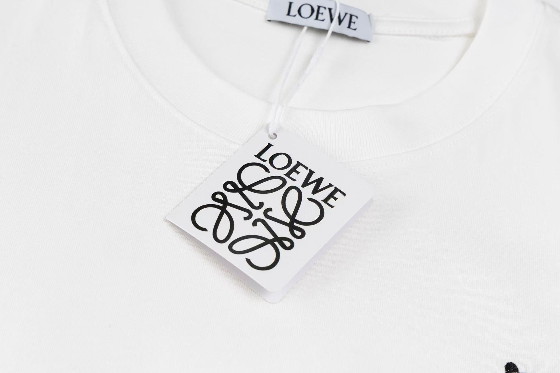 LuxluxHouse Best Quality Clothes T-shirt Loewe