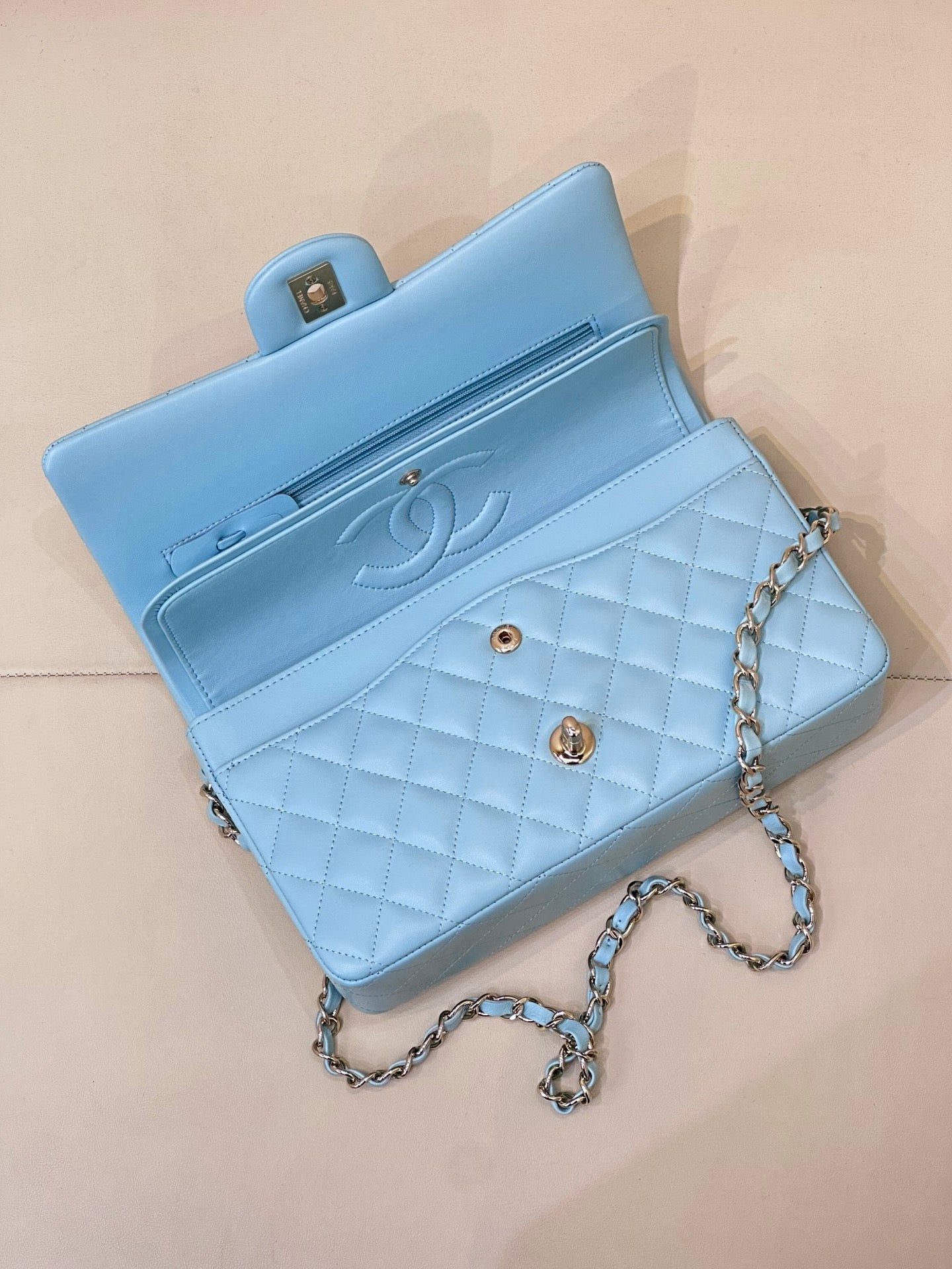 LuxluxHouse Best Quality Bags Chanel Women