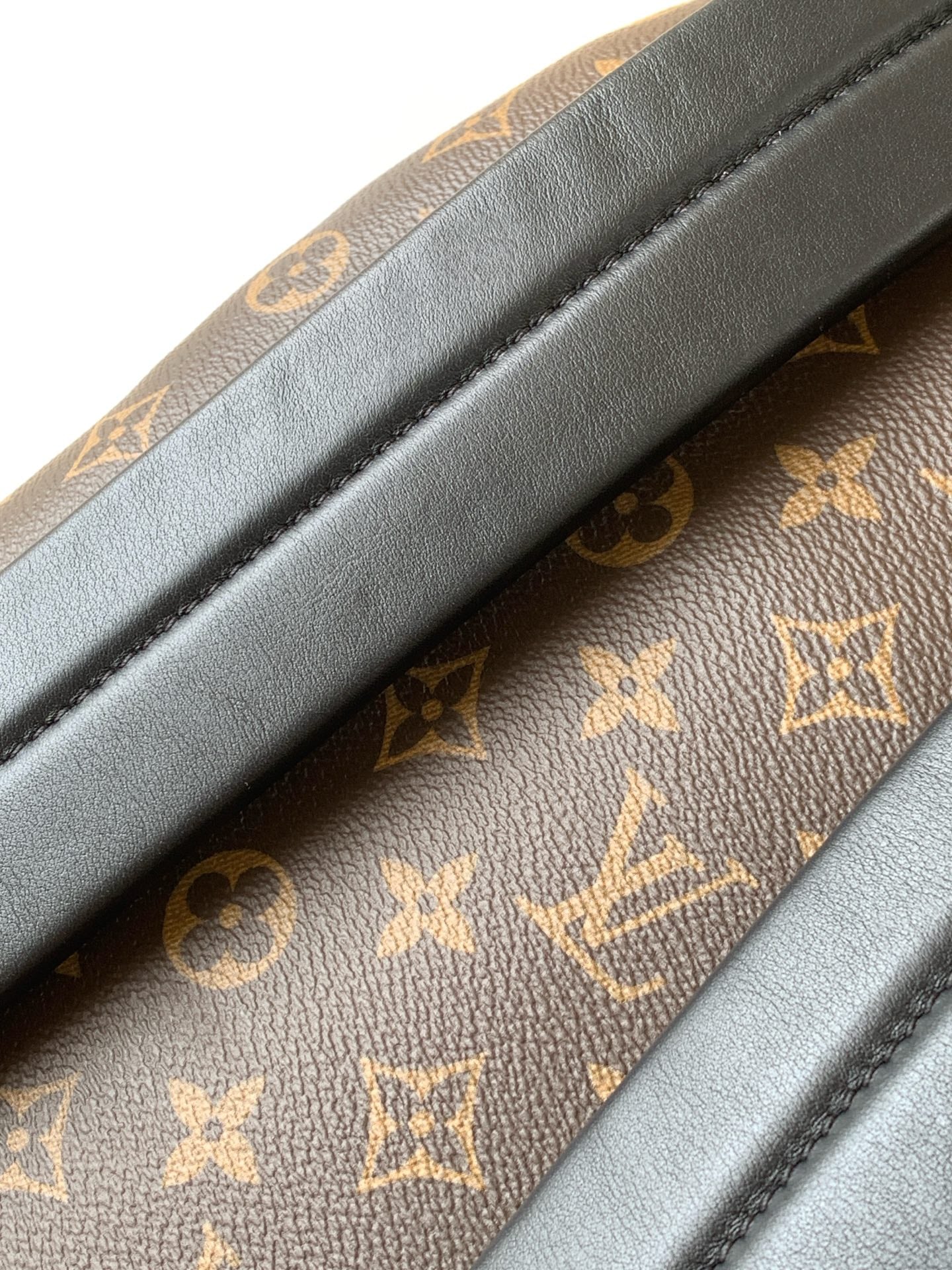 LuxluxHouse Best Quality Bags Louis Vuitton Men