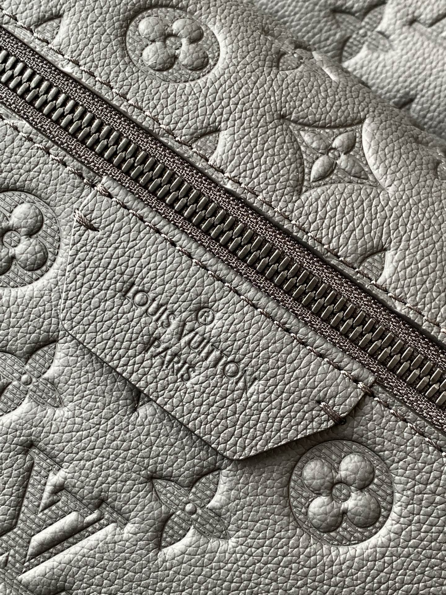 LuxluxHouse Best Quality Bags Louis Vuitton Men