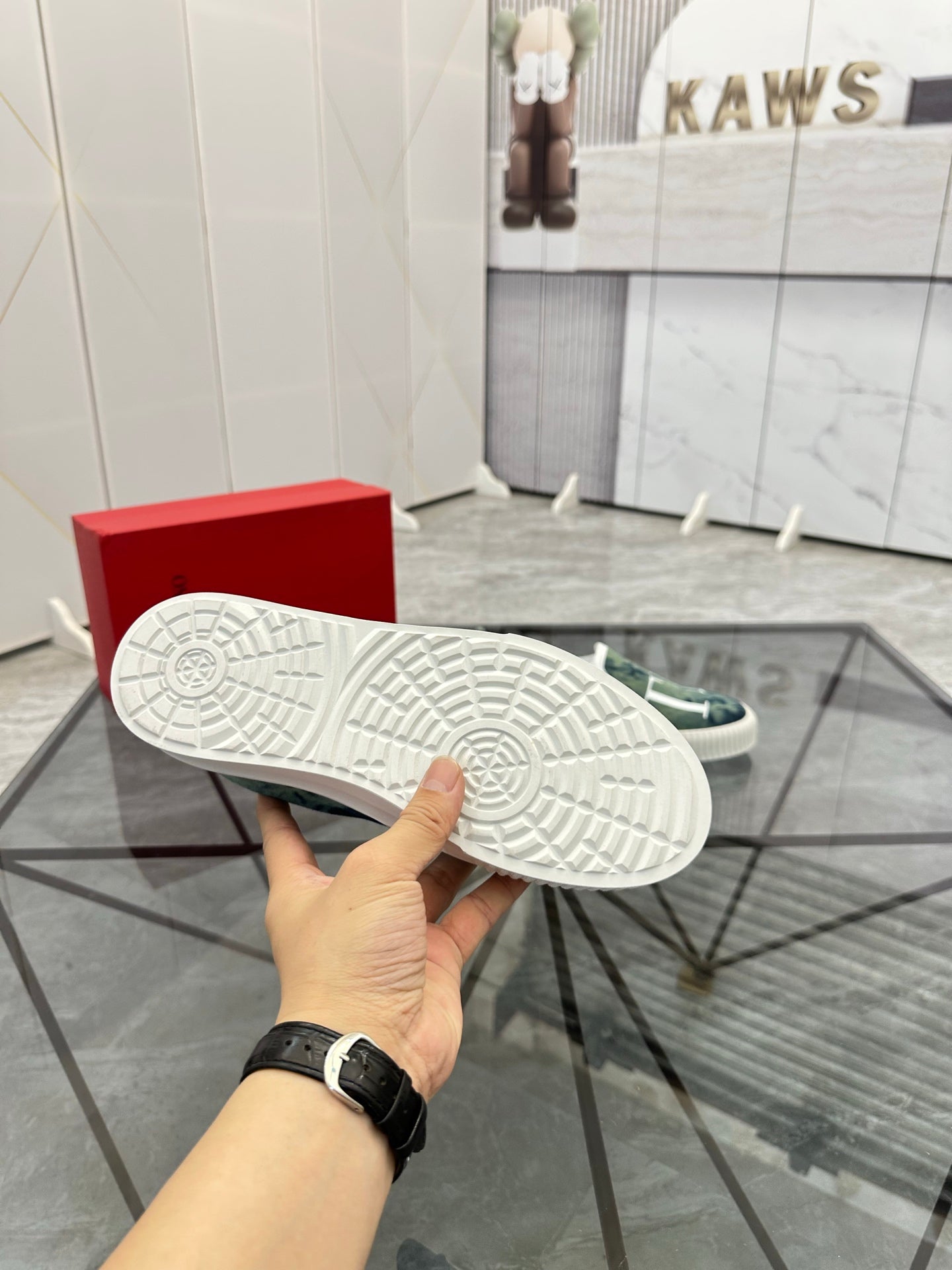 LuxluxHouse Best Quality Shoes Valentino