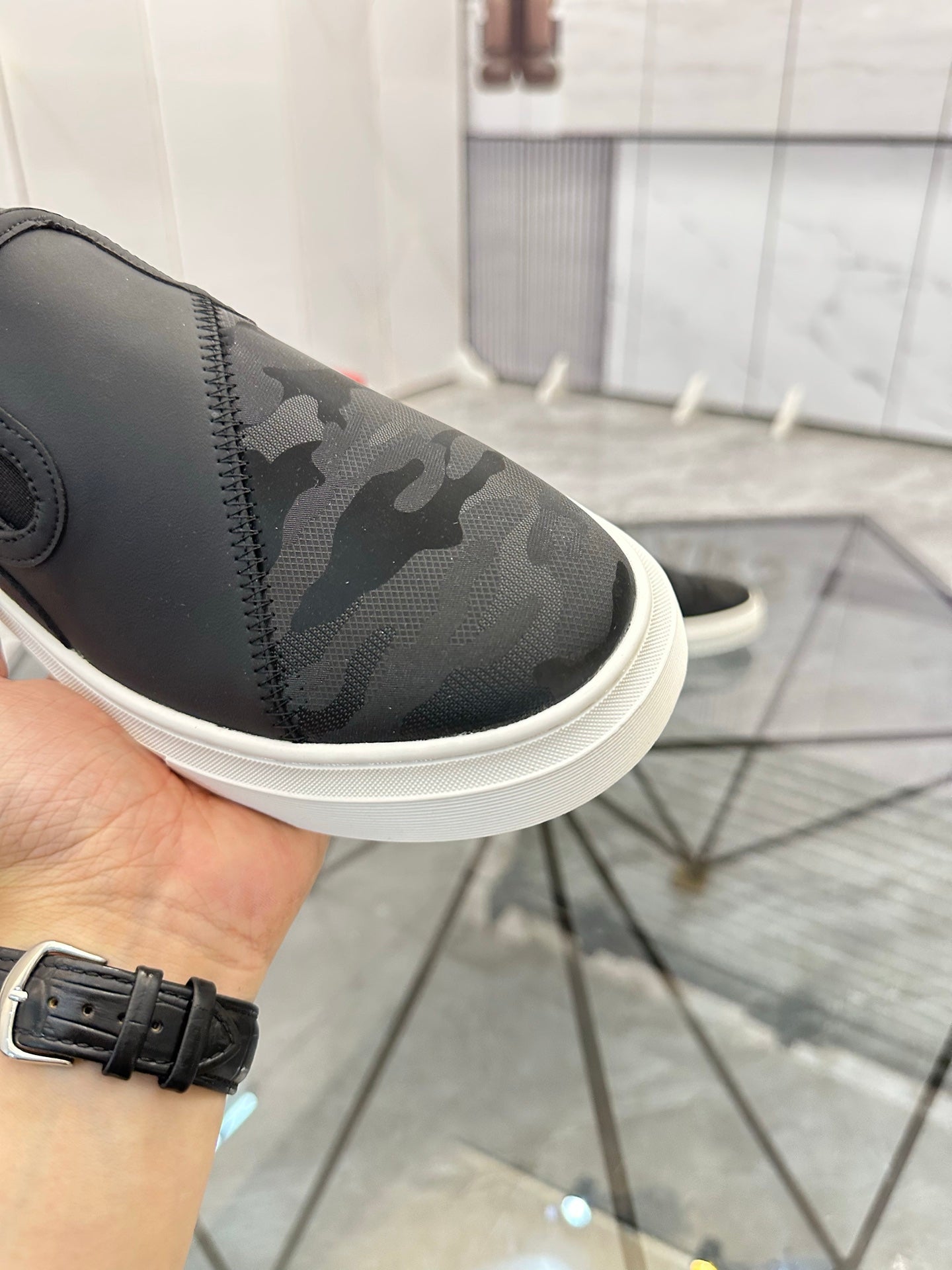 LuxluxHouse Best Quality Shoes Valentino