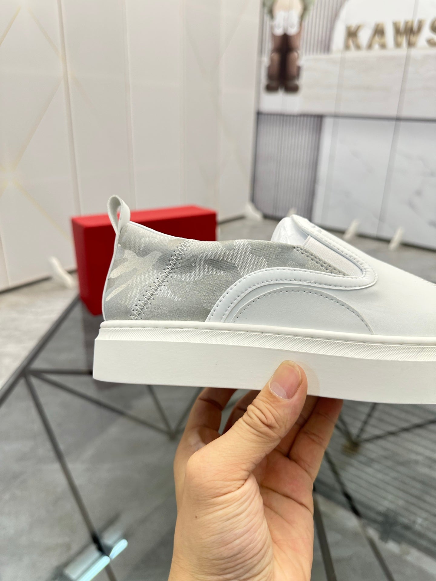 LuxluxHouse Best Quality Shoes Valentino
