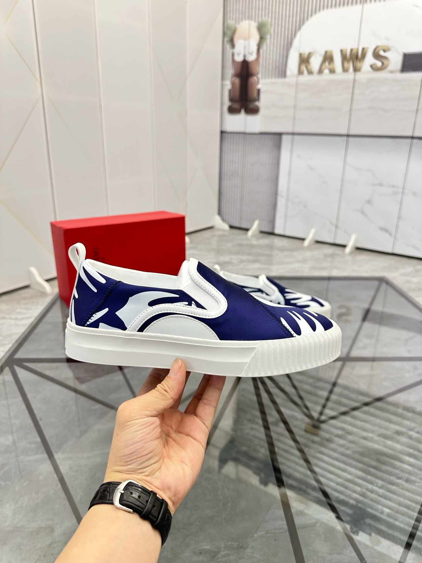 LuxluxHouse Best Quality Shoes Valentino