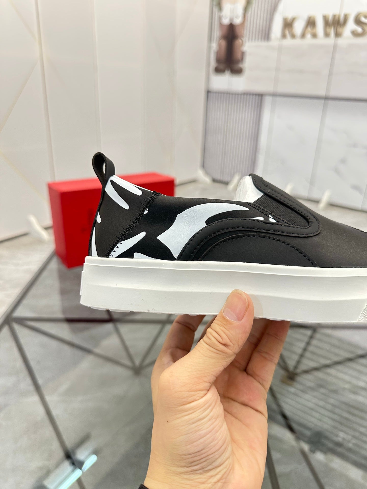LuxluxHouse Best Quality Shoes Valentino