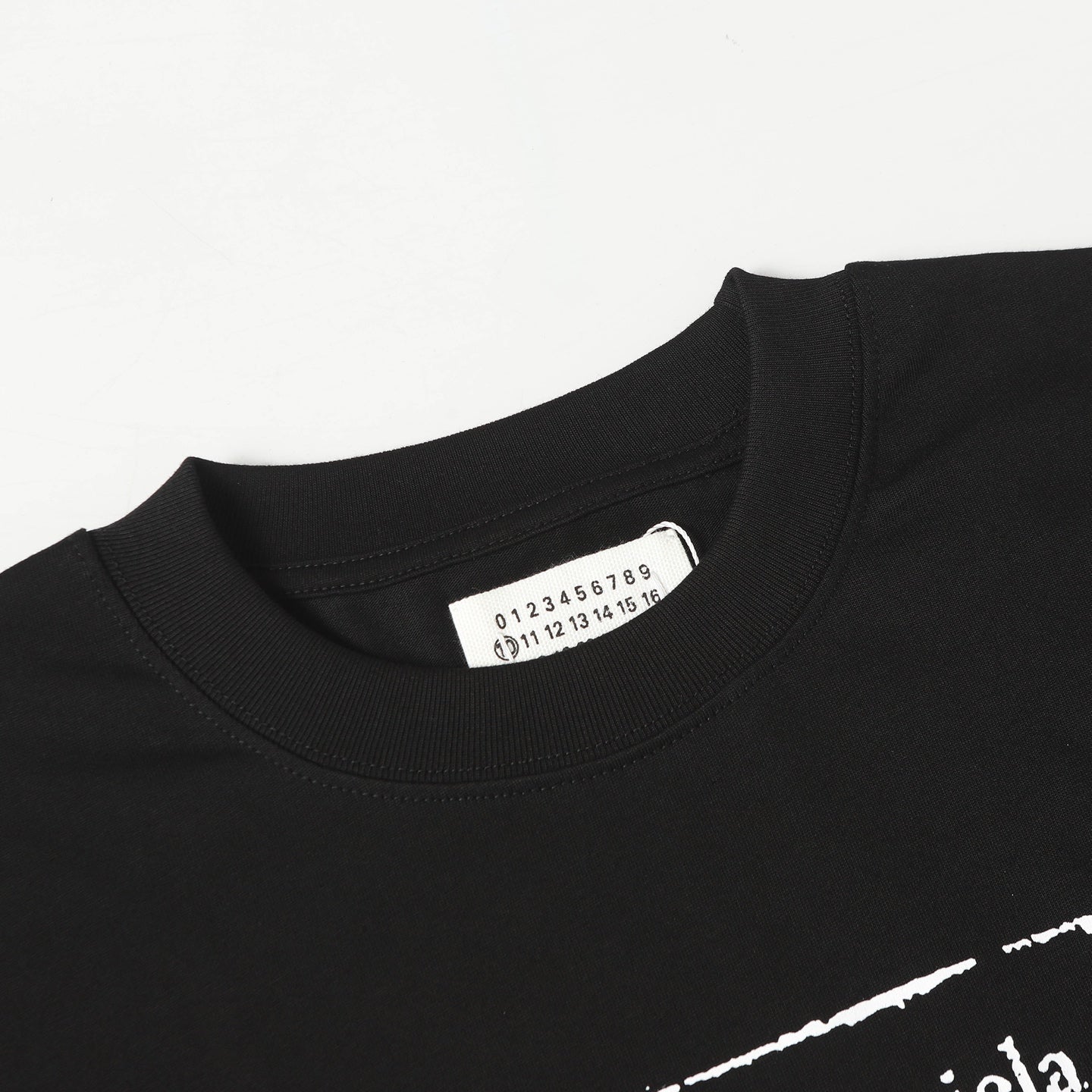 LuxluxHouse Best Quality Clothes T-shirt Chanel & Maison Margiela