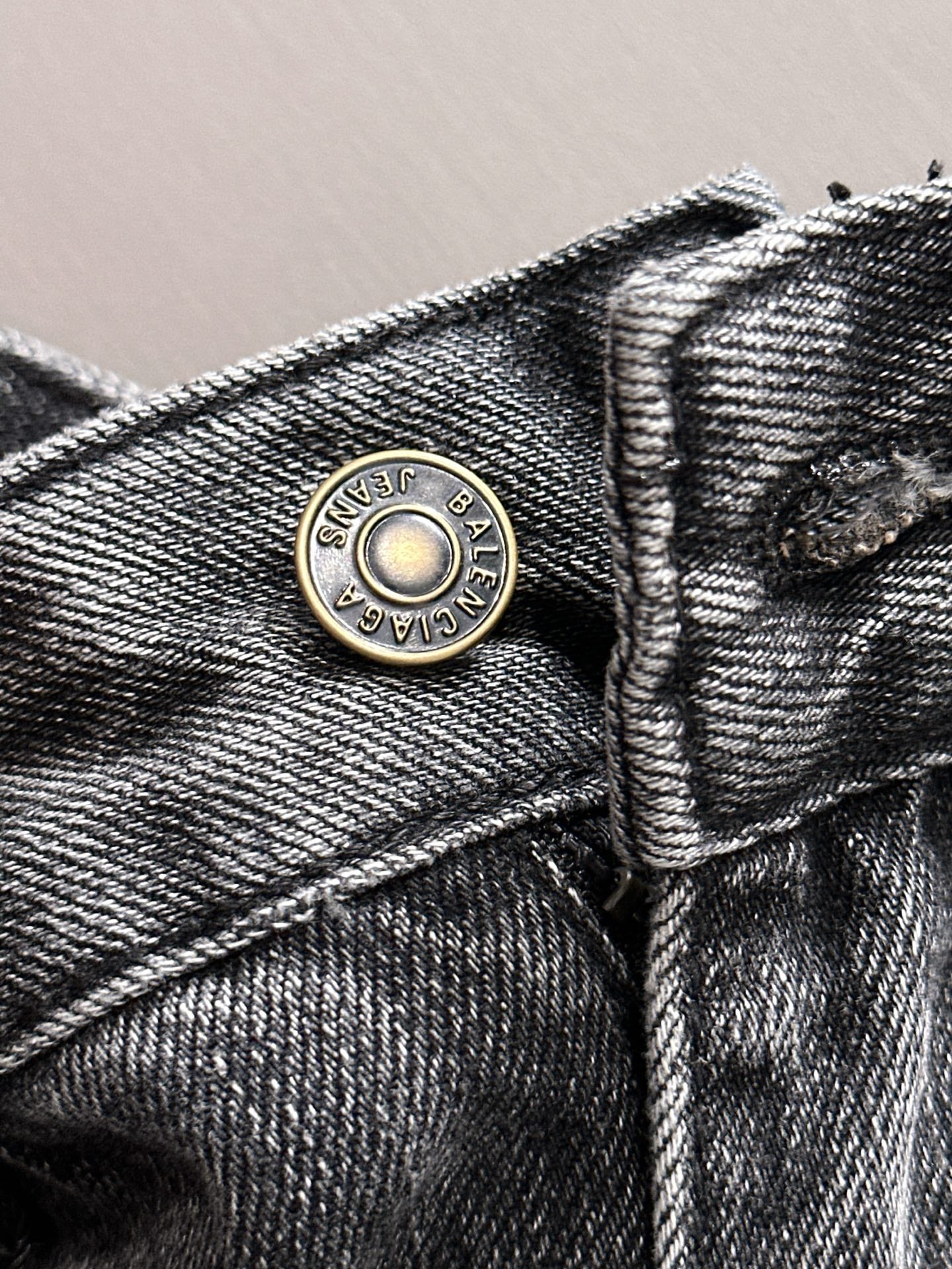 LuxluxHouse Best Quality Clothes Balenciaga Pants