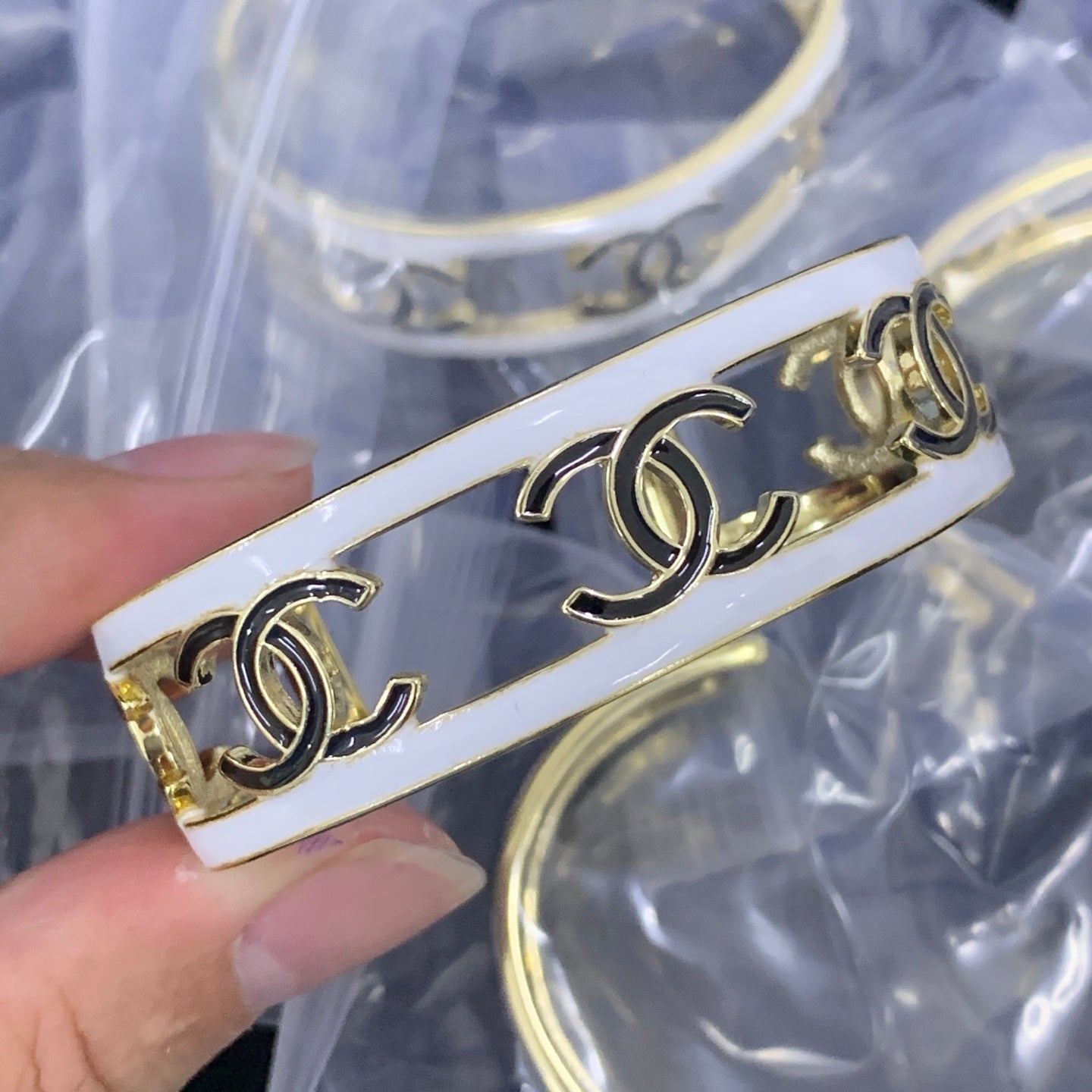 LuxluxHouse Low Price And High Quality Accessories Chanel
