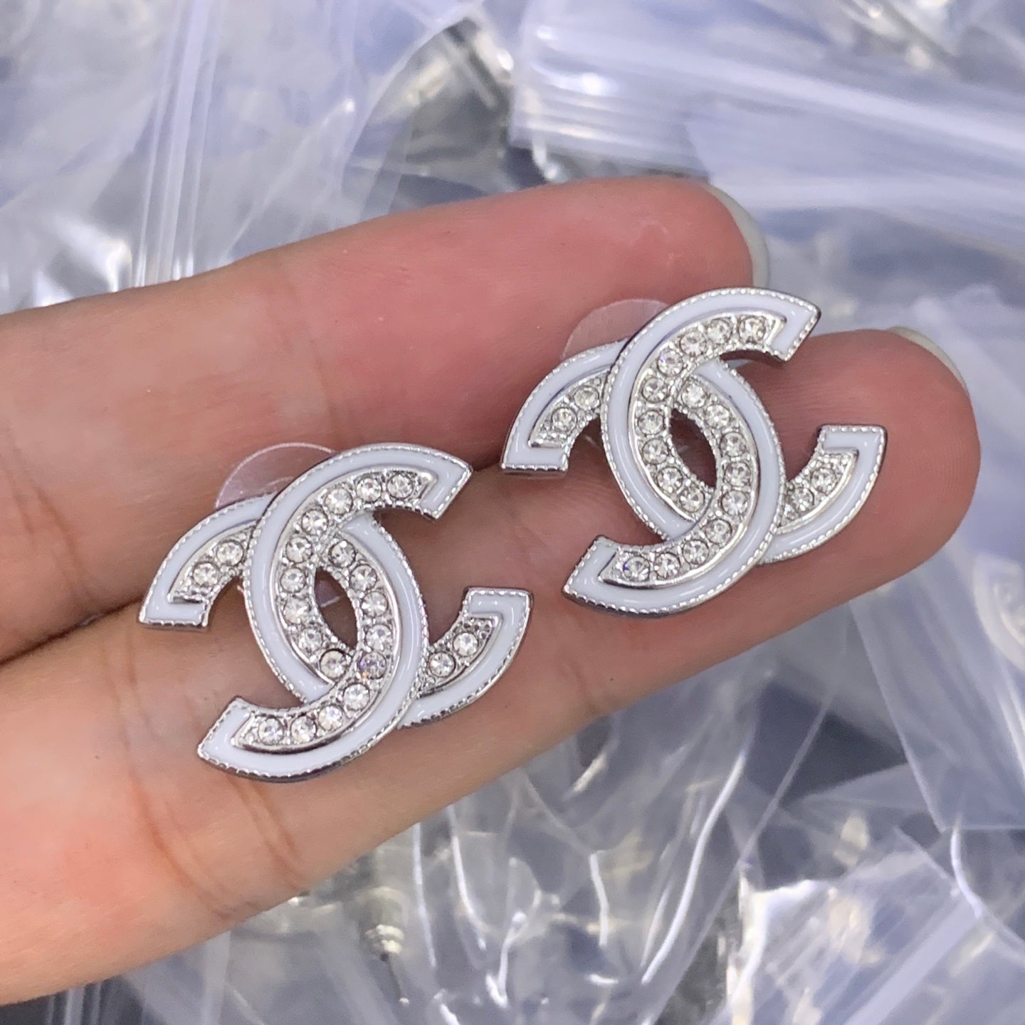 LuxluxHouse Low Price And High Quality Accessories Chanel