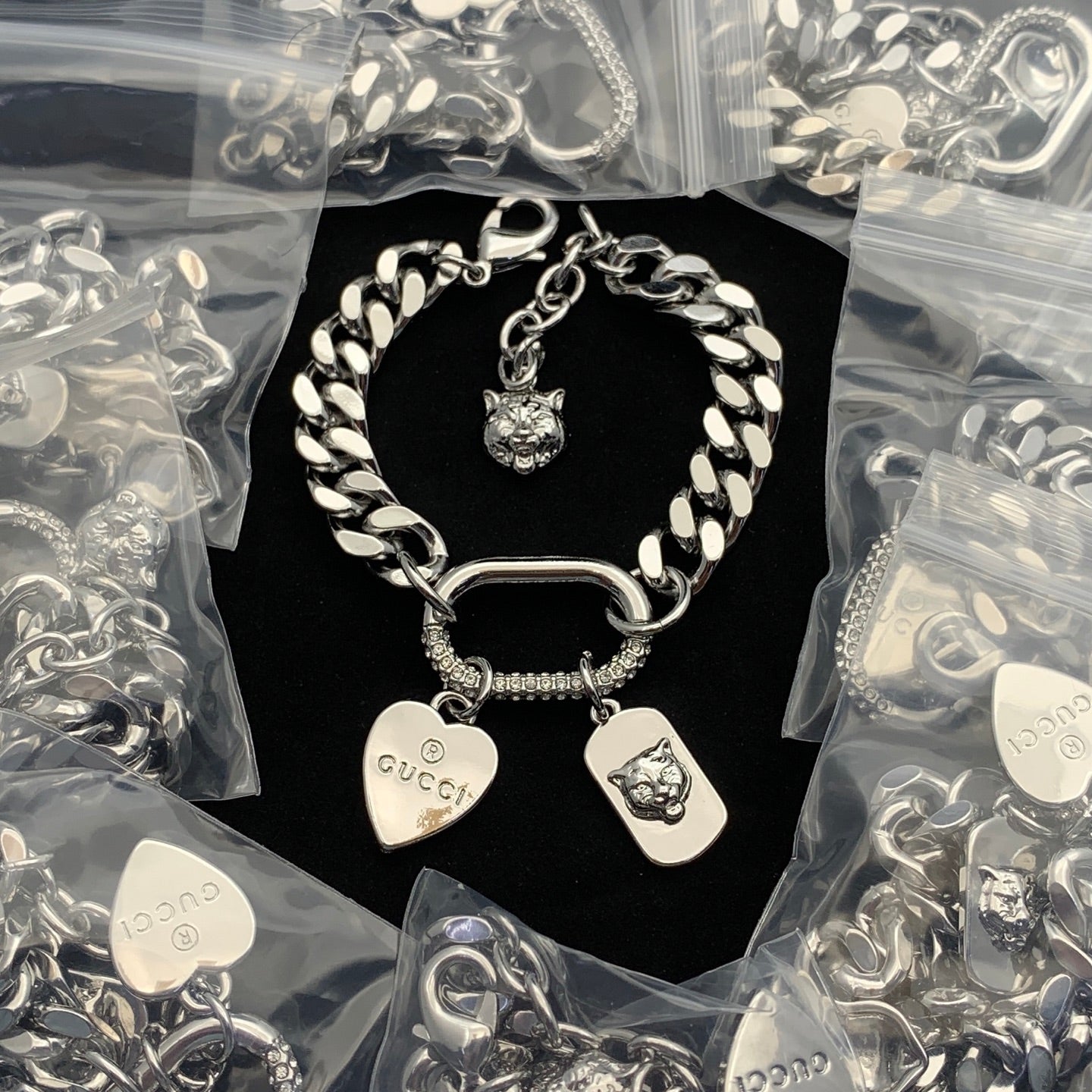 LuxluxHouse Low Price And High Quality Accessories Gucci