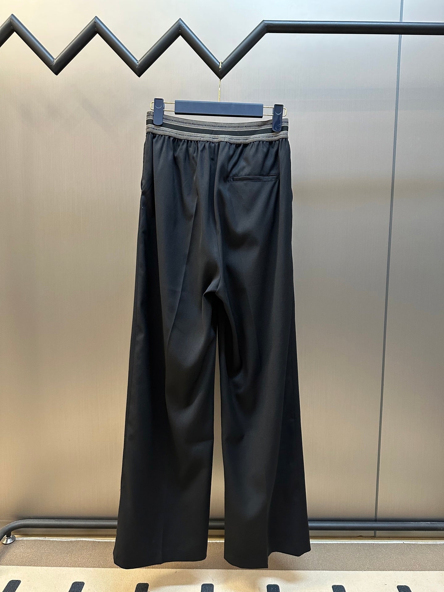 LuxluxHouse Best Quality Clothes Pants Louis Vuitton