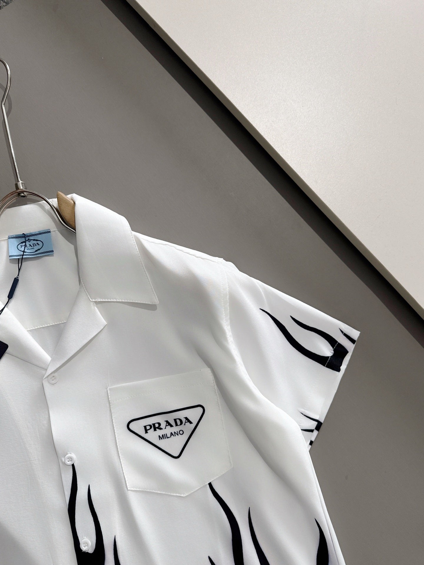 LuxluxHouse Best Quality Clothes Shirts&Polo Prada