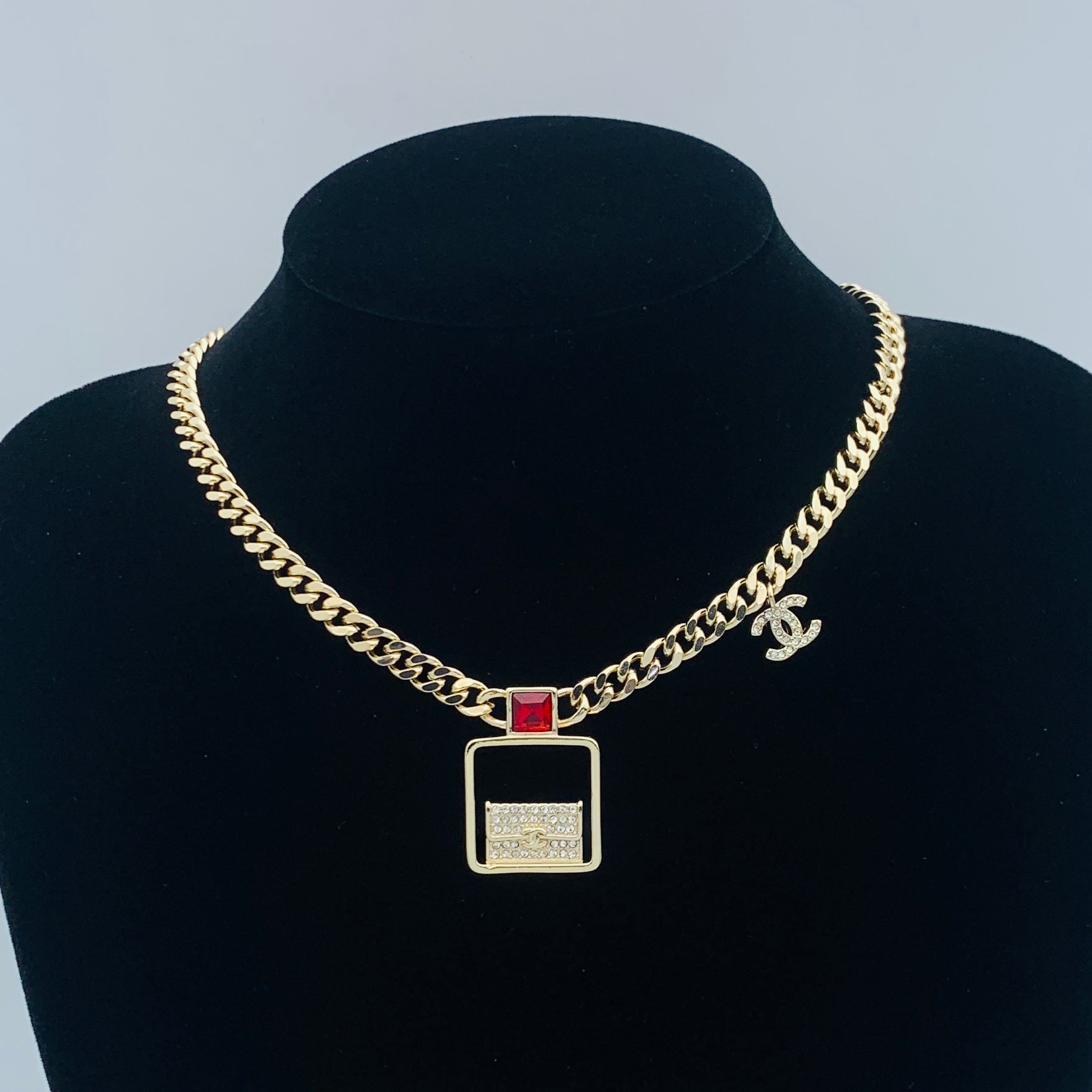 LuxluxHouse Low Price And High Quality Accessories Chanel