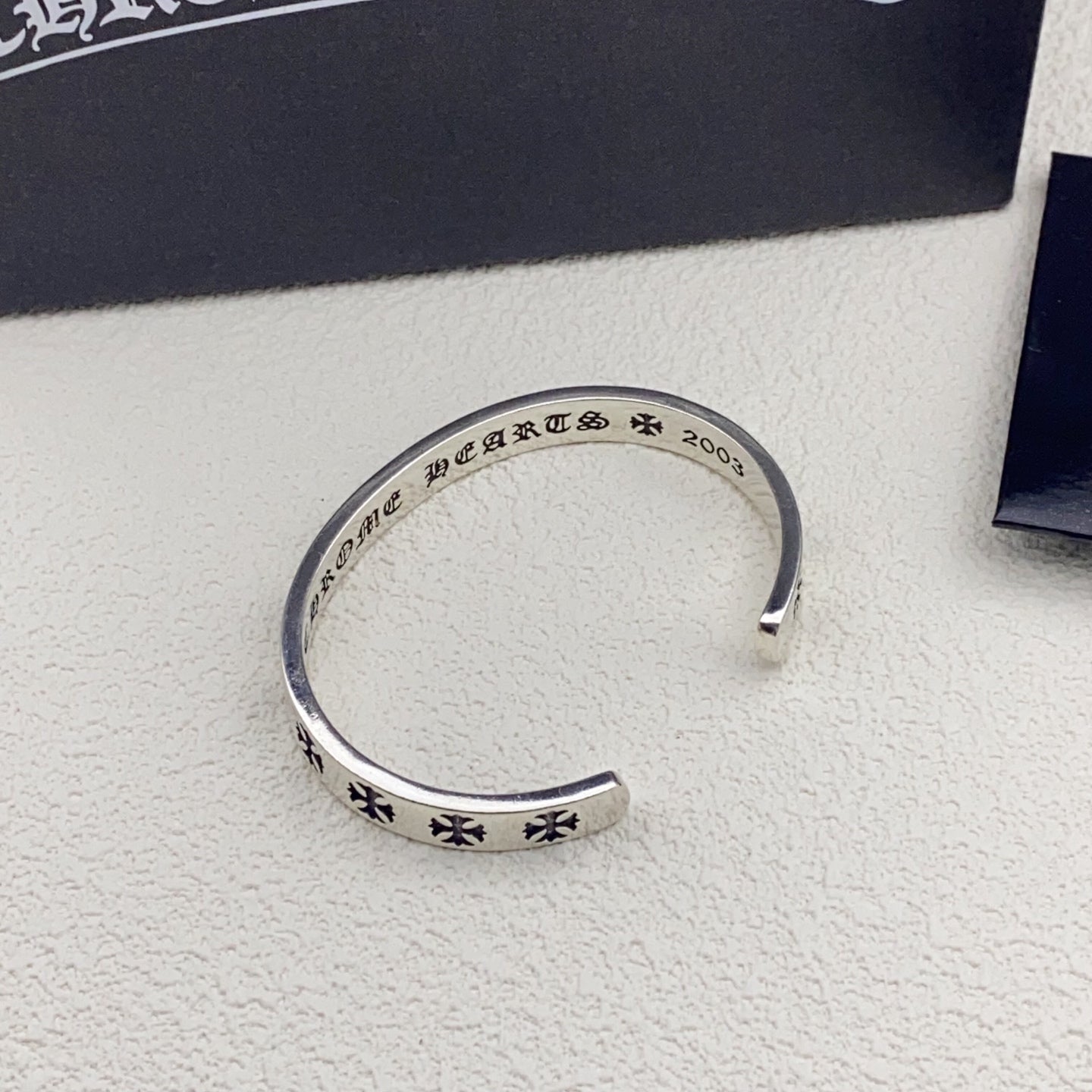 LuxluxHouse Low Price And High Quality Accessories Chrome Hearts