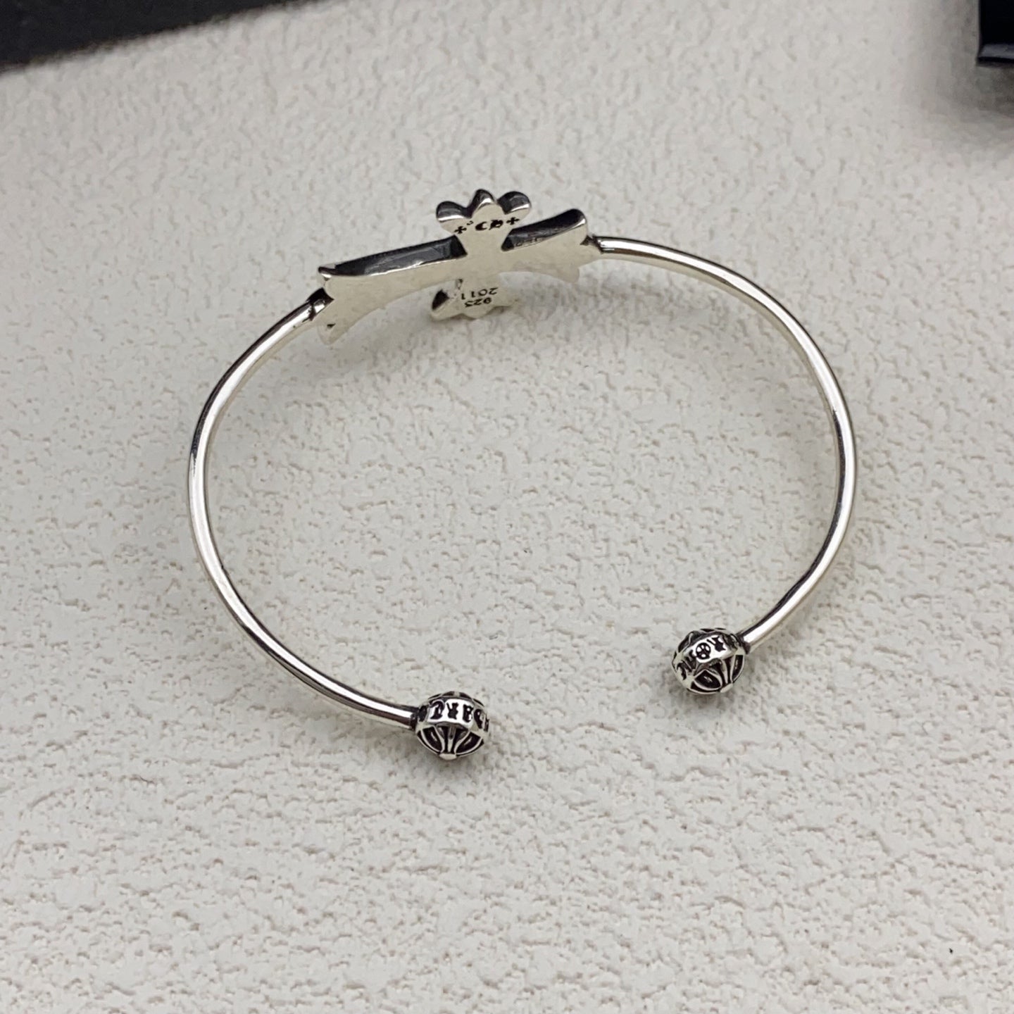 LuxluxHouse Low Price And High Quality Accessories Chrome Hearts