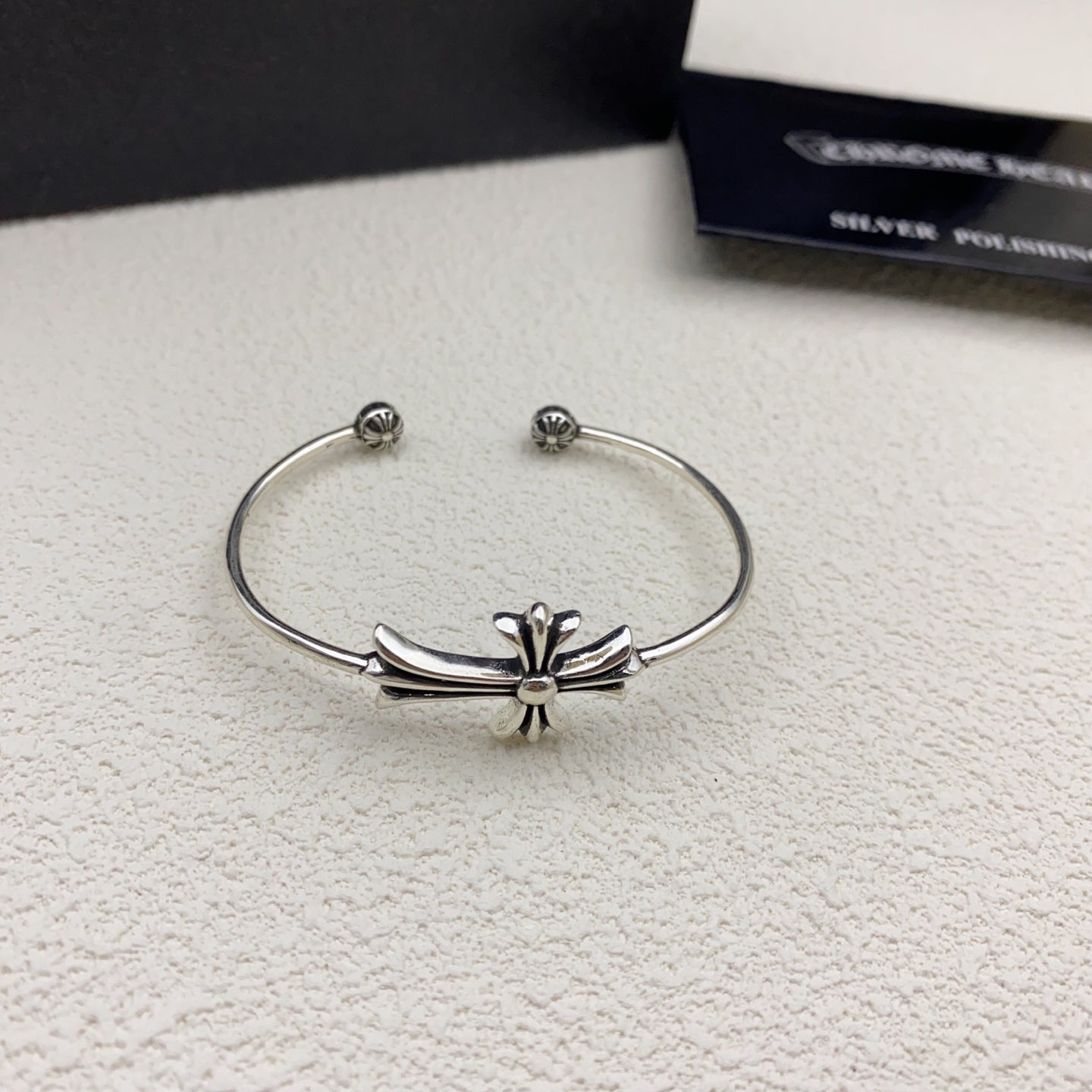 LuxluxHouse Low Price And High Quality Accessories Chrome Hearts