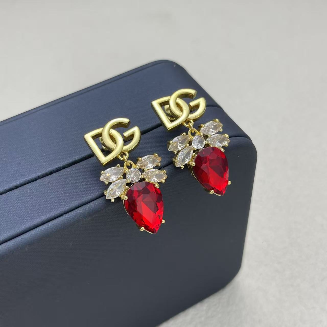 LuxluxHouse Low Price And High Quality Accessories Dolce & Gabbana