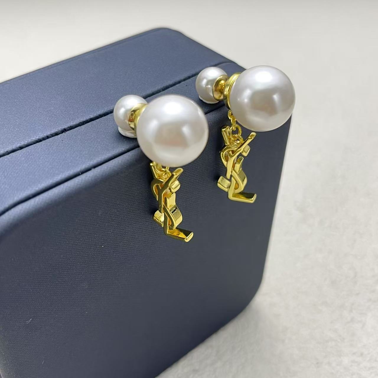 LuxluxHouse Low Price And High Quality Accessories YSL