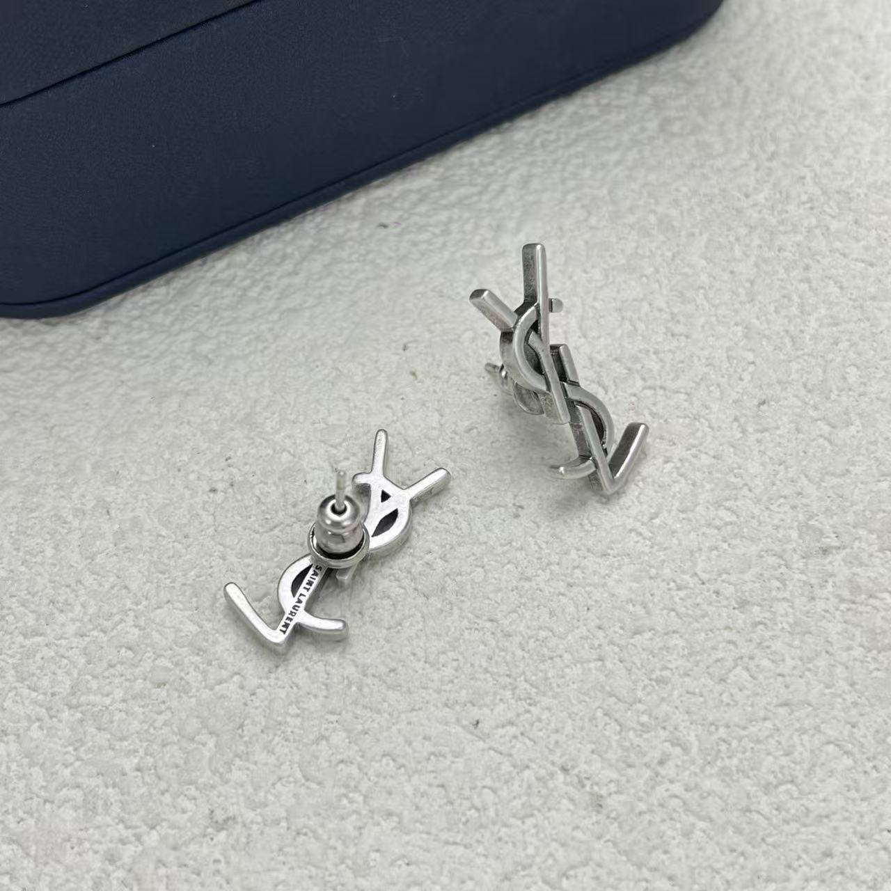 LuxluxHouse Low Price And High Quality Accessories YSL