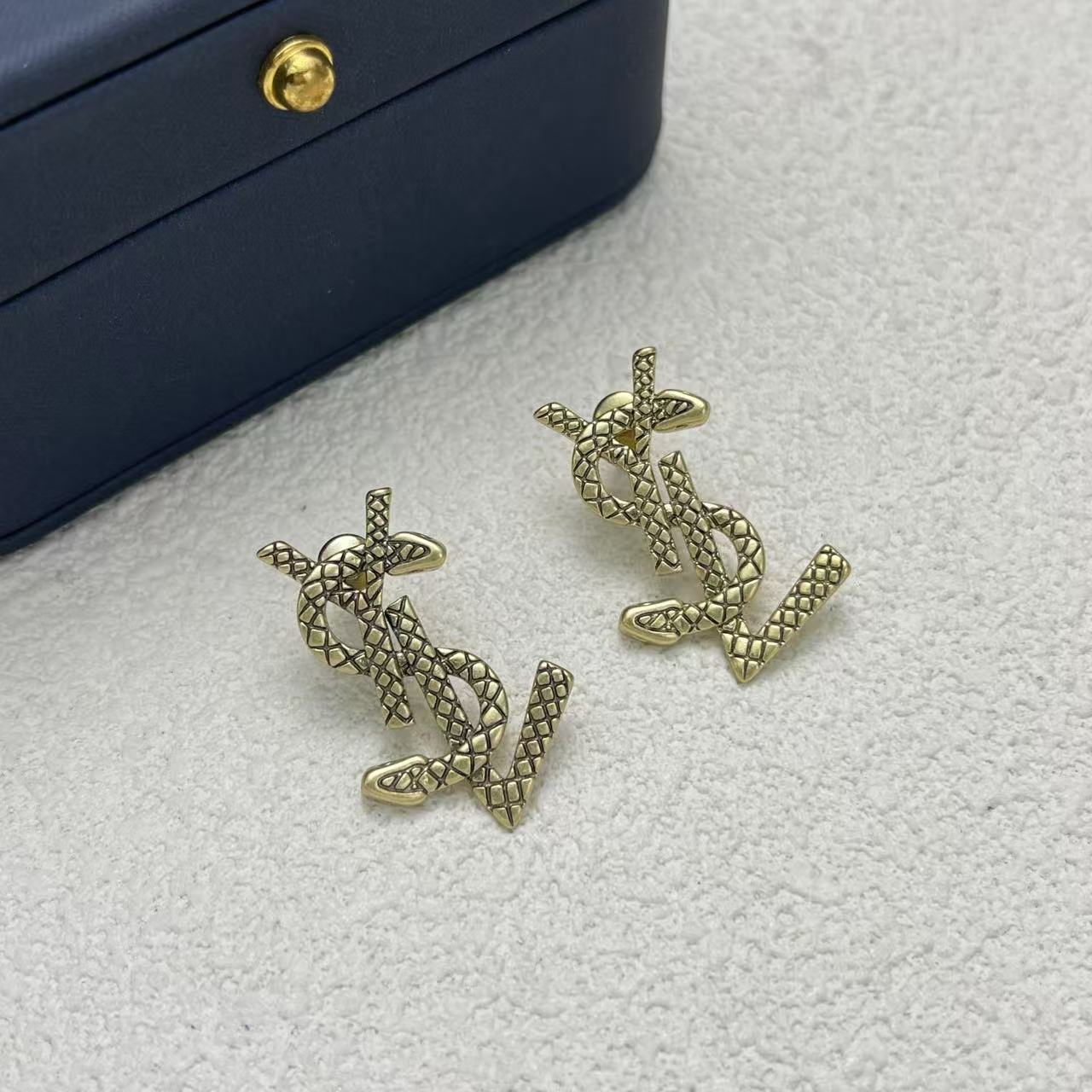 LuxluxHouse Low Price And High Quality Accessories YSL