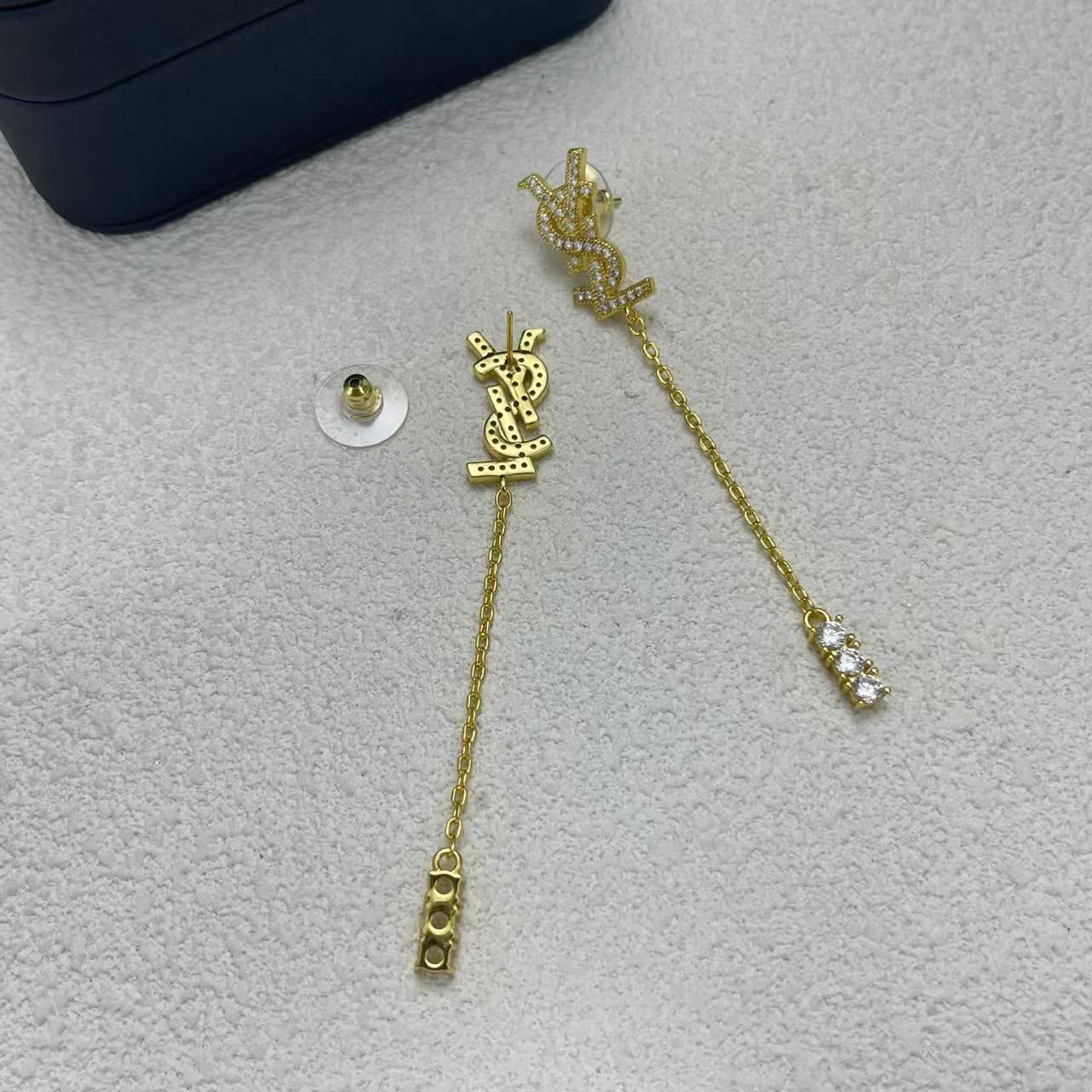 LuxluxHouse Low Price And High Quality Accessories YSL