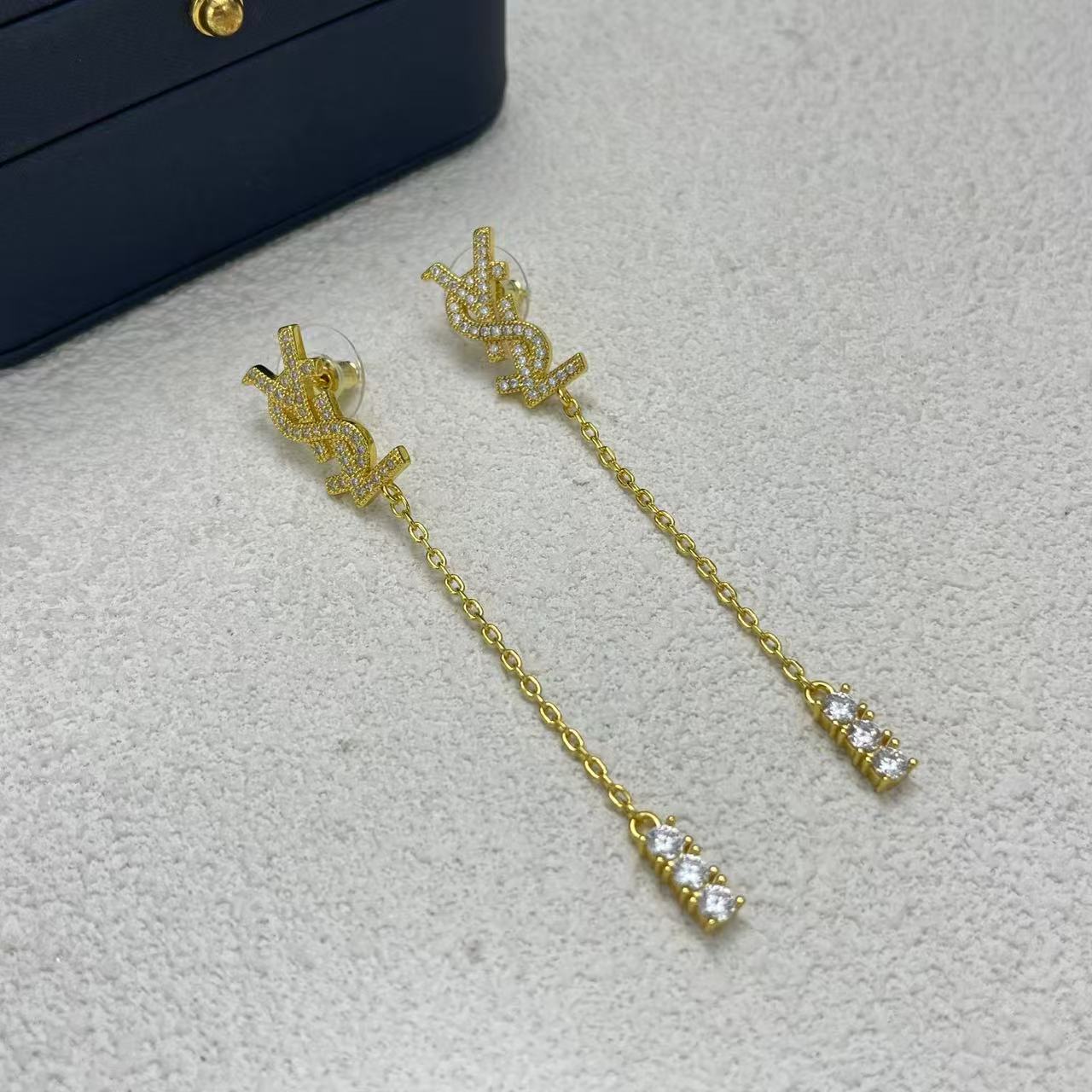 LuxluxHouse Low Price And High Quality Accessories YSL