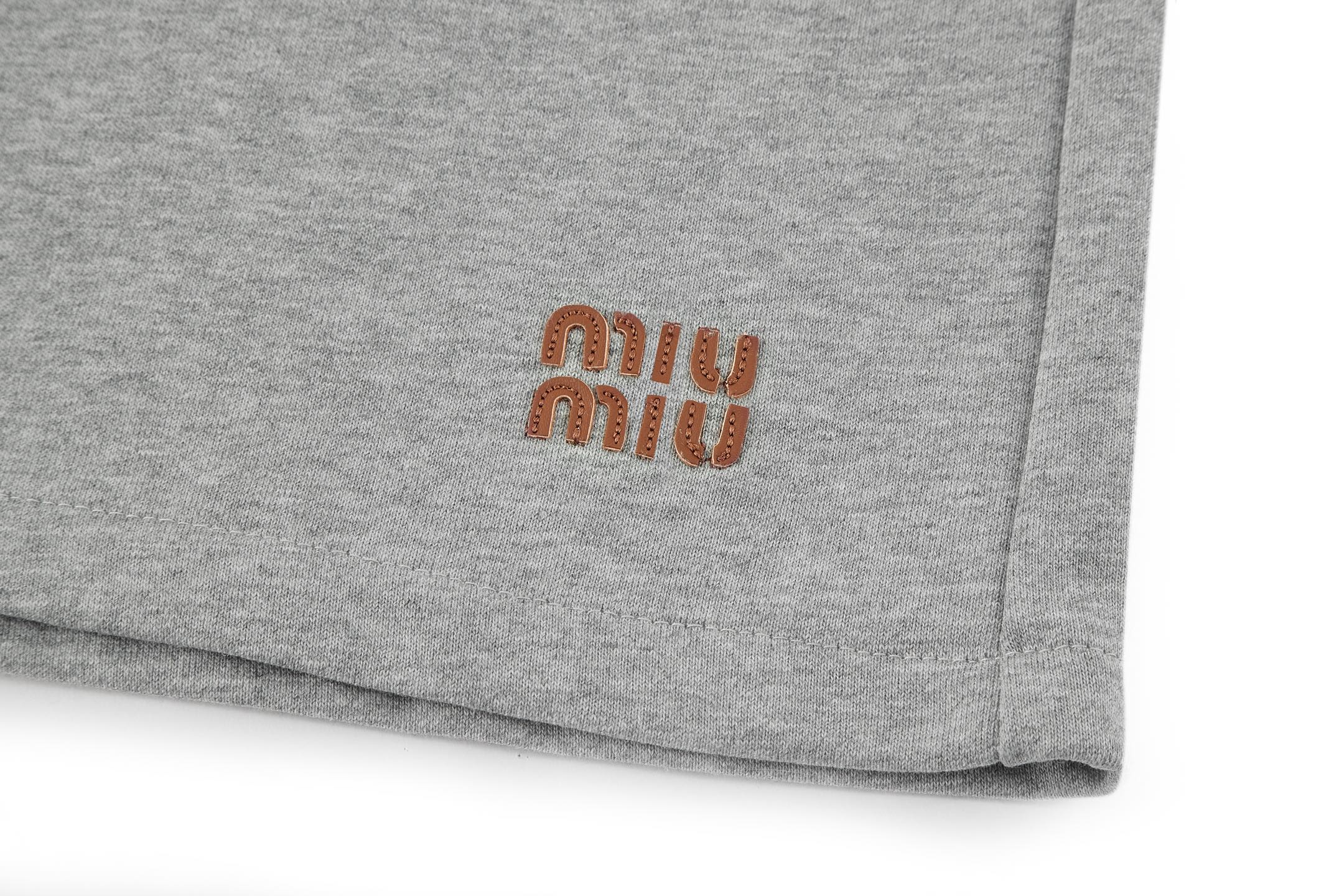 LuxluxHouse Best Quality Clothes Miu Miu Pants