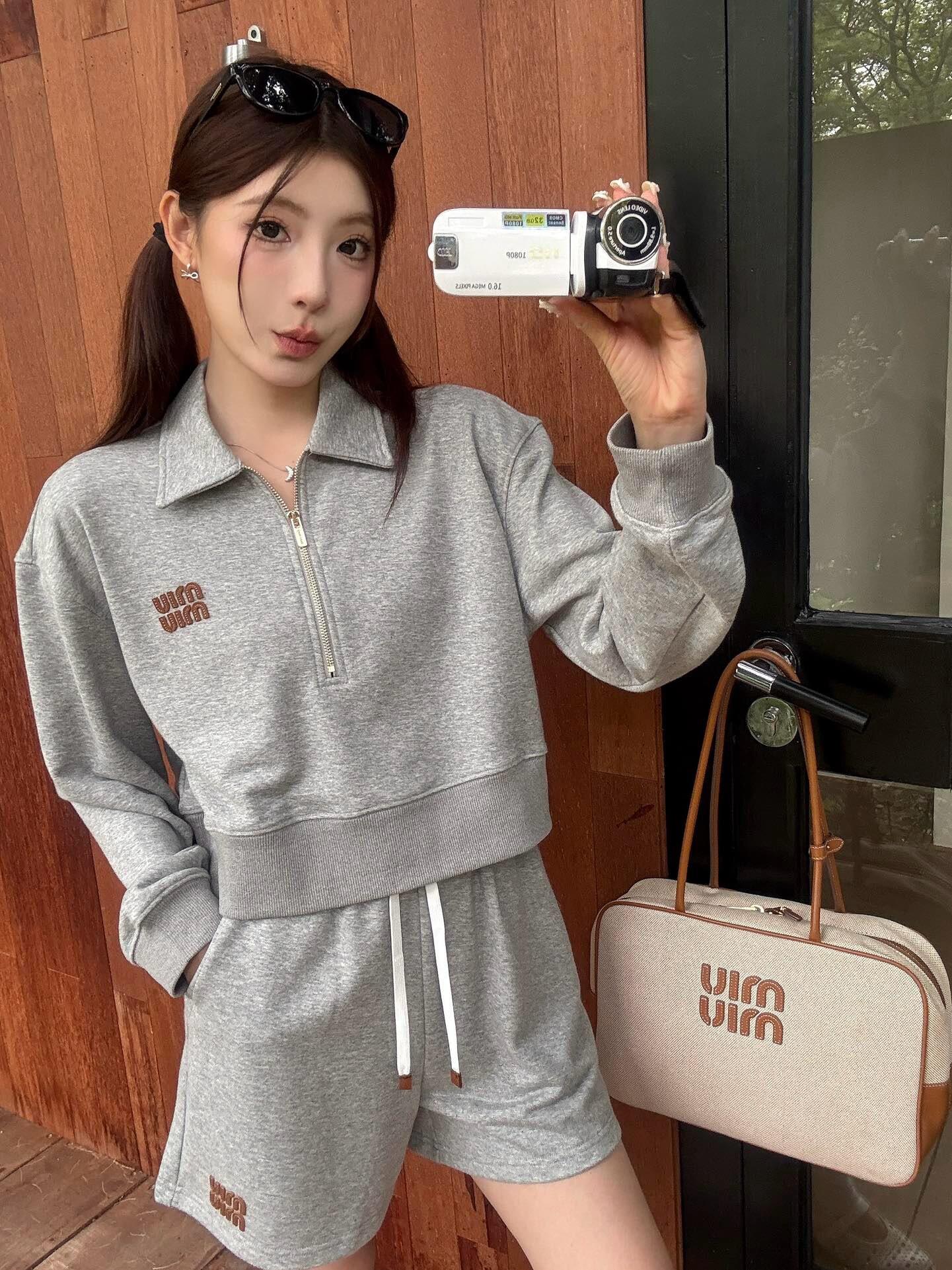 LuxluxHouse Best Quality Clothes Miu Miu Pants