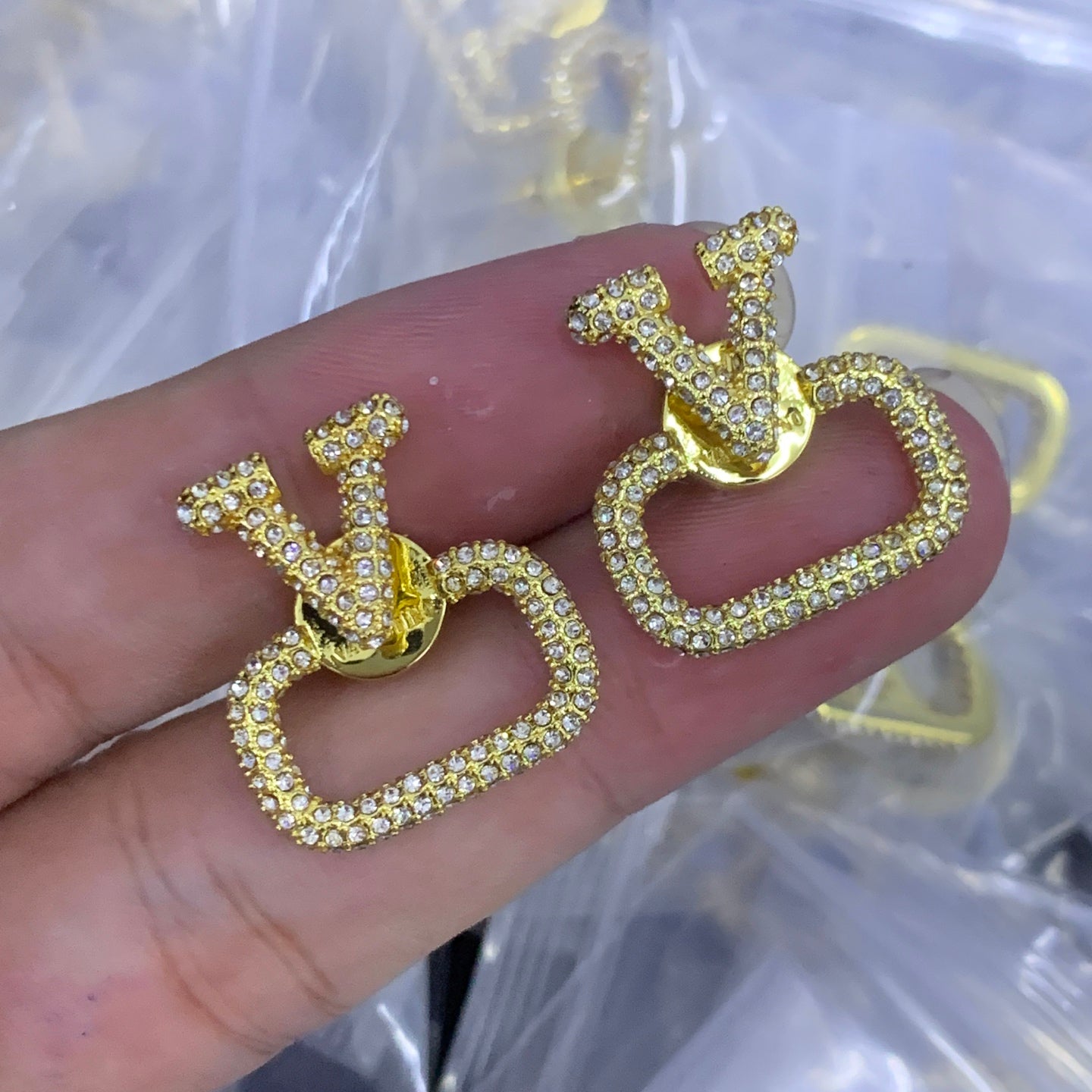 LuxluxHouse Low Price And High Quality Accessories Valentino