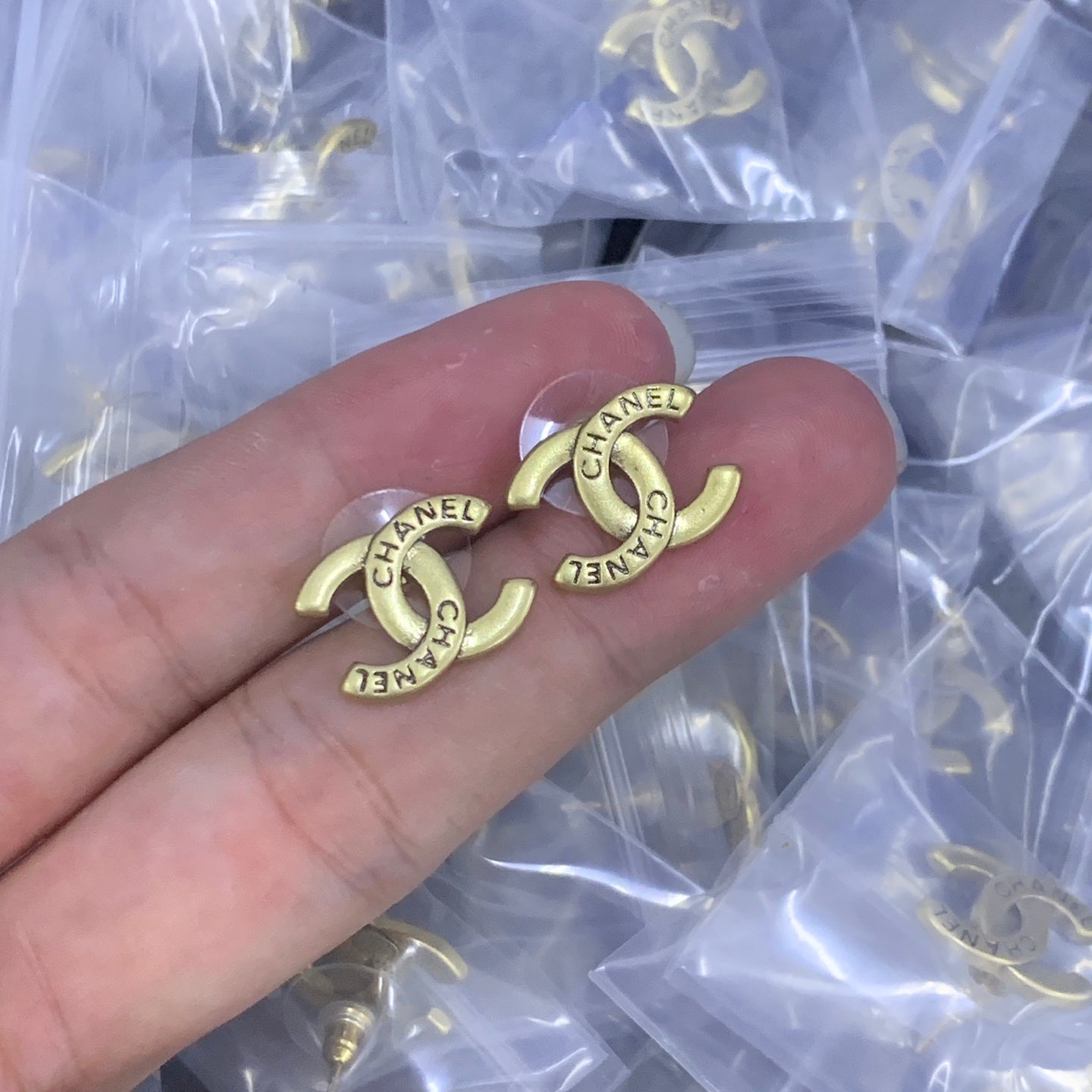 LuxluxHouse Low Price And High Quality Accessories Chanel