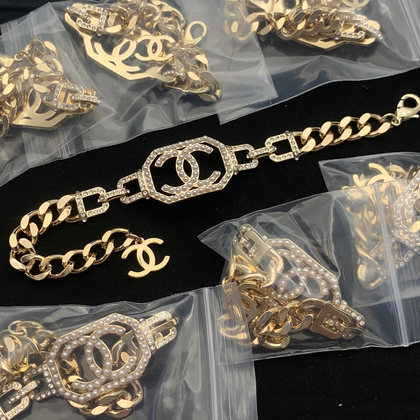 LuxluxHouse Low Price And High Quality Accessories Chanel