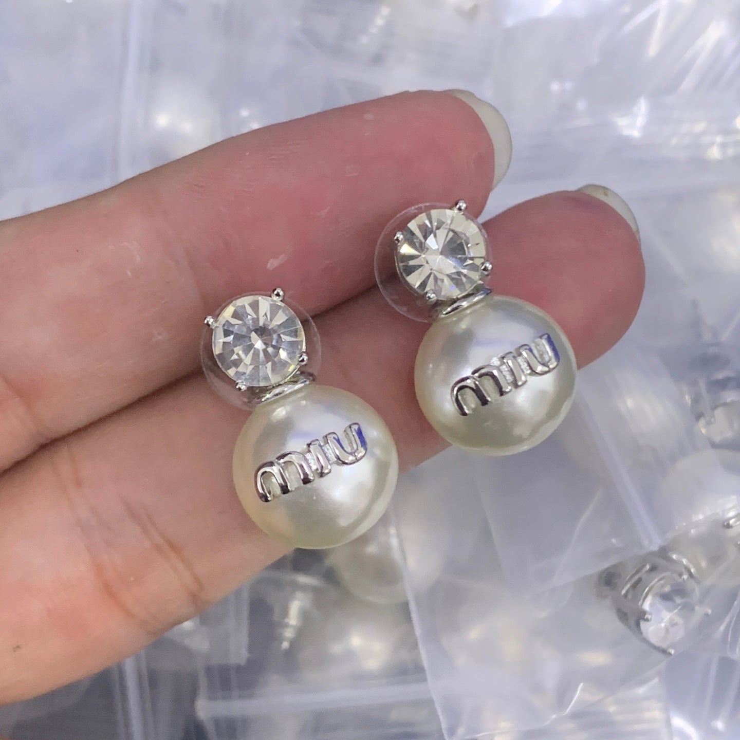 LuxluxHouse Low Price And High Quality Accessories Miu Miu