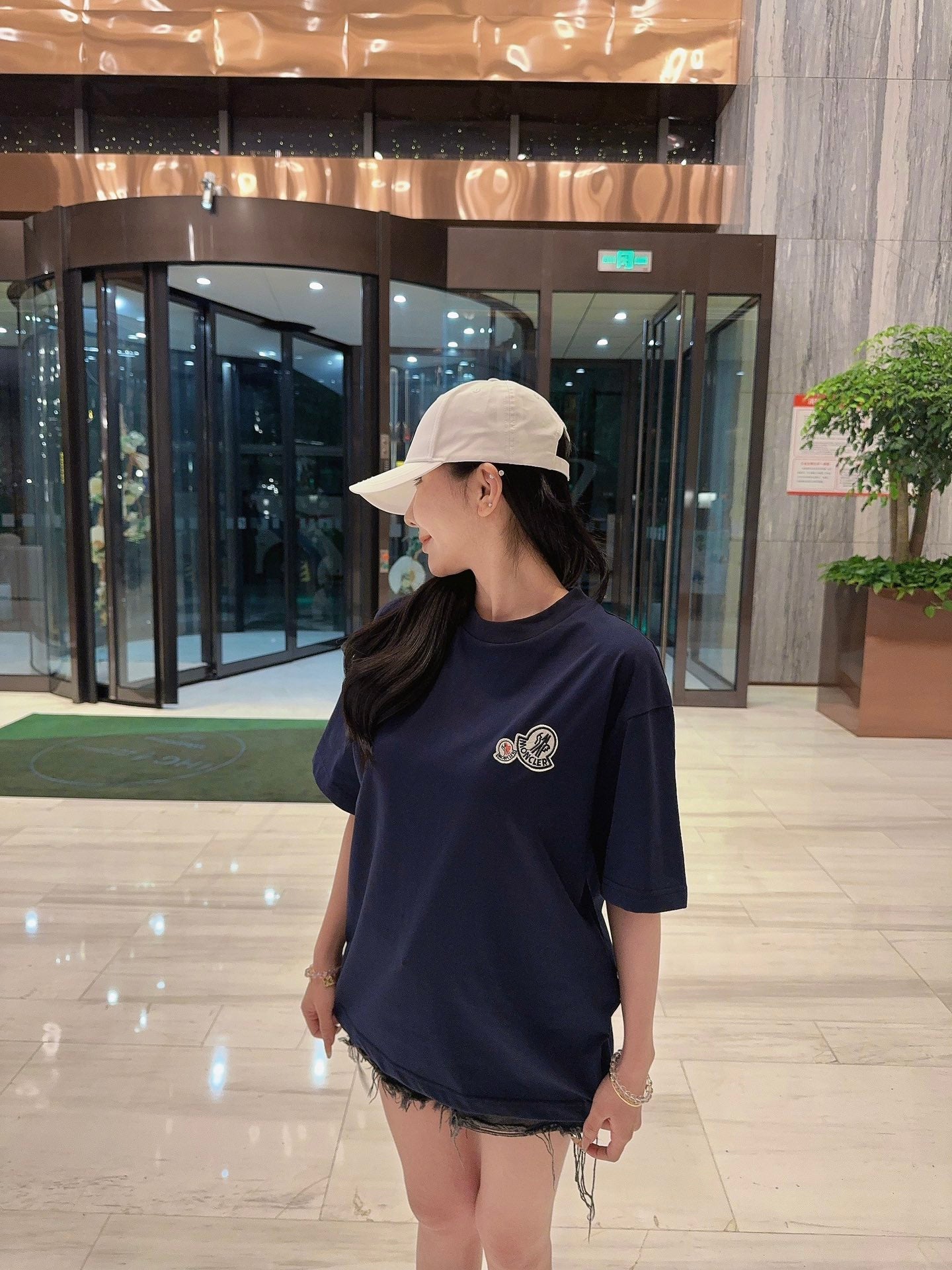 LuxluxHouse Best Quality Clothes T-shirt Moncler