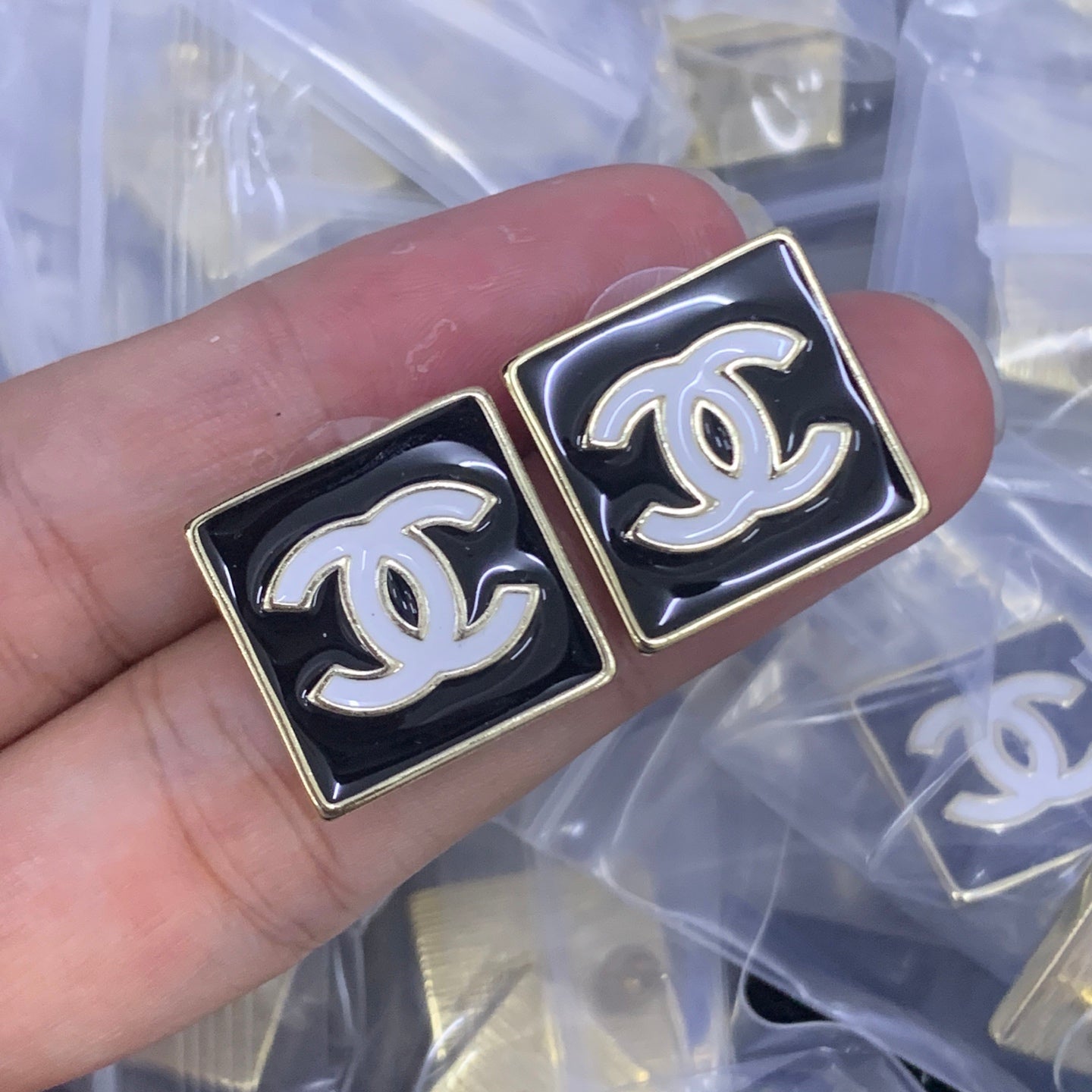 LuxluxHouse Low Price And High Quality Accessories Chanel