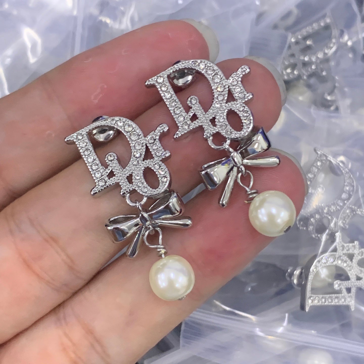 LuxluxHouse Low Price And High Quality Accessories Dior