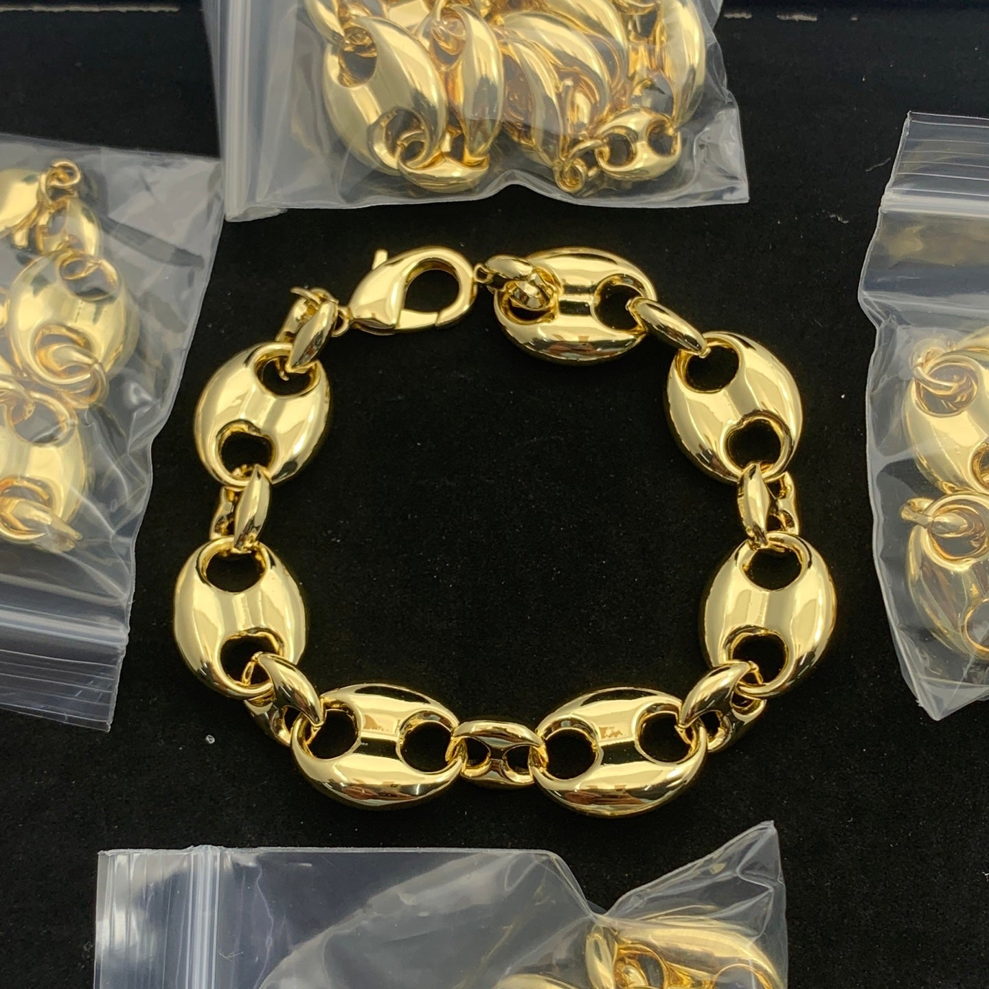 LuxluxHouse Low Price And High Quality Accessories Gucci
