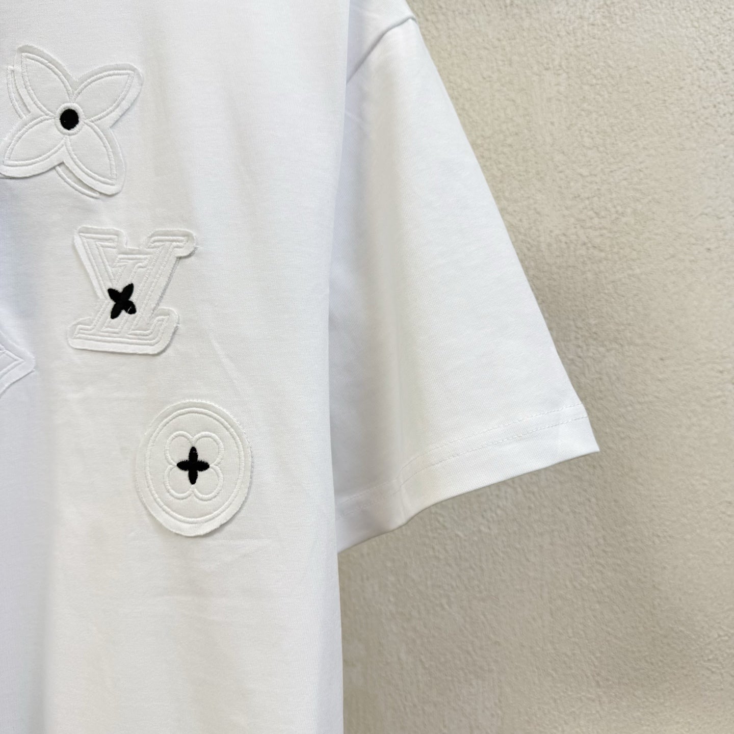 LuxluxHouse Best Quality Clothes T-shirt Louis Vuitton