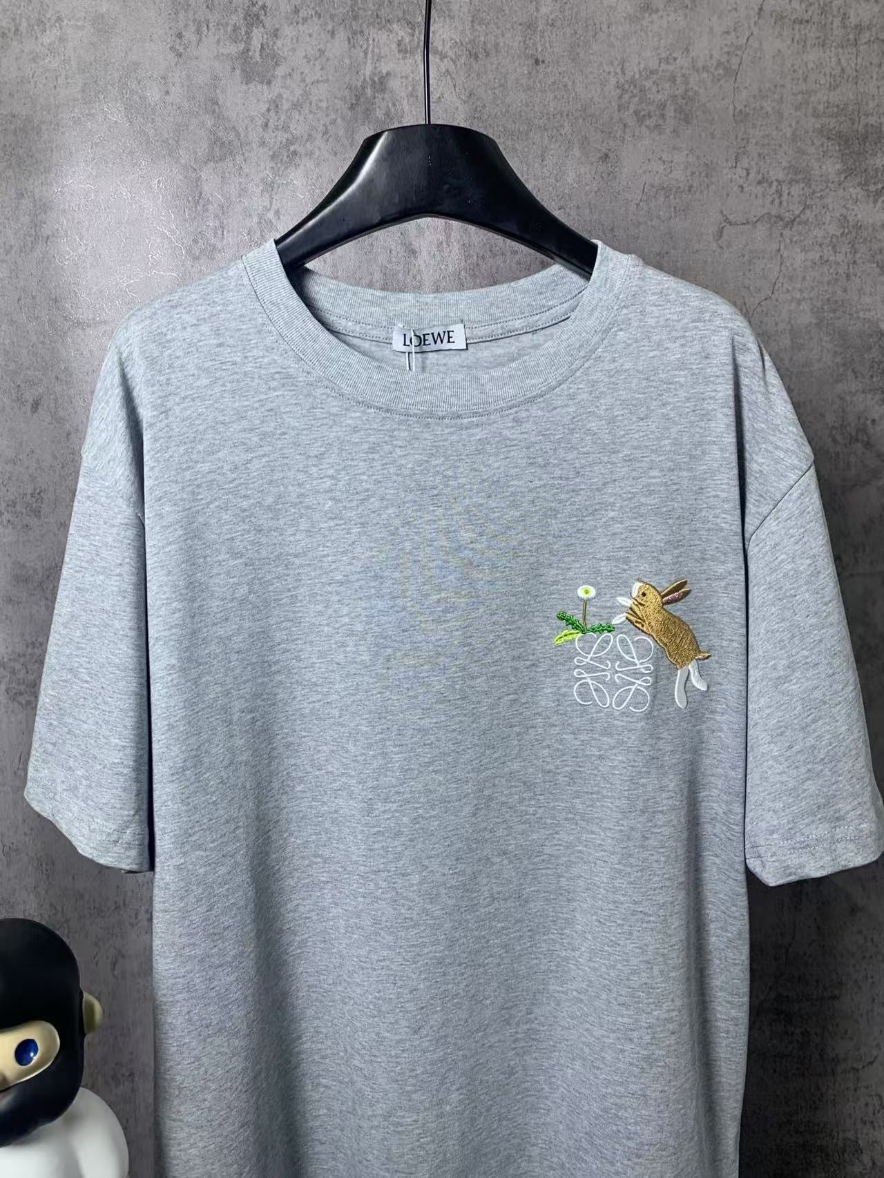 LuxluxHouse Best Quality Clothes T-shirt Loewe