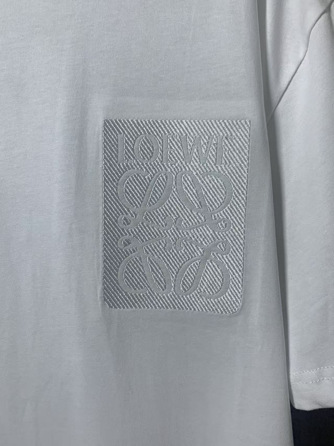 LuxluxHouse Best Quality Clothes T-shirt Loewe