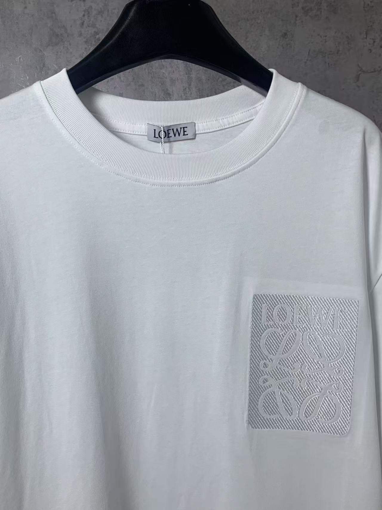 LuxluxHouse Best Quality Clothes T-shirt Loewe