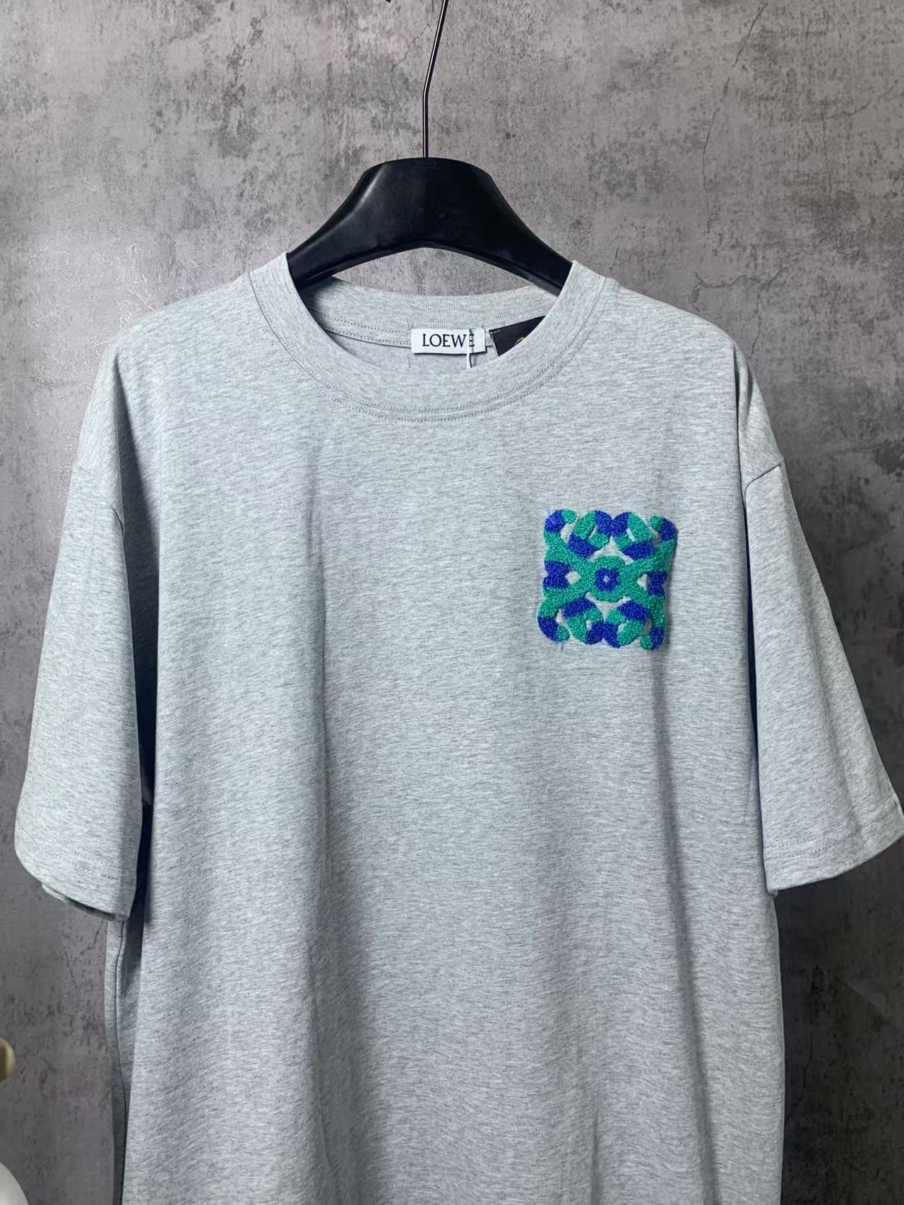LuxluxHouse Best Quality Clothes T-shirt Loewe