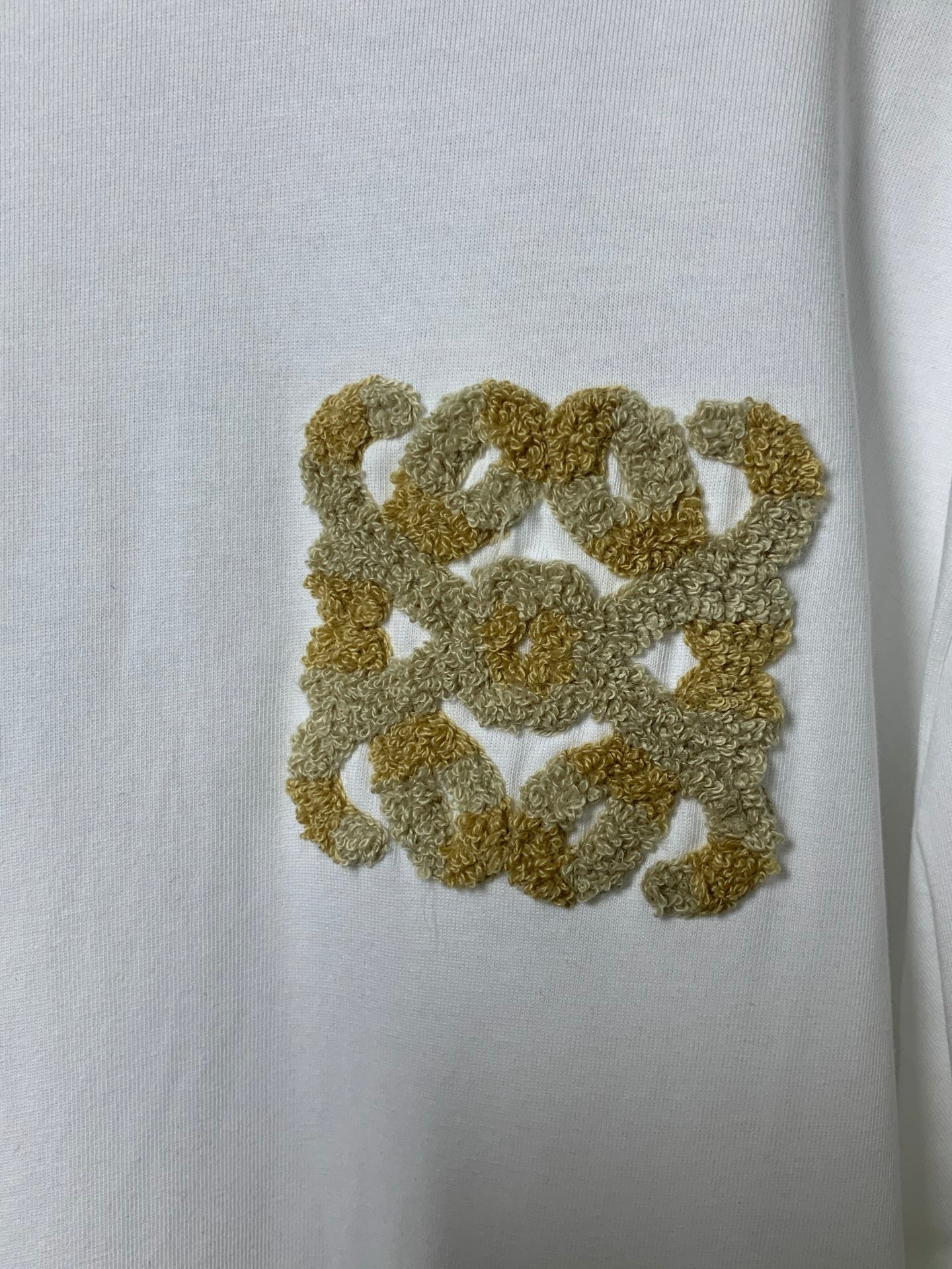 LuxluxHouse Best Quality Clothes T-shirt Loewe