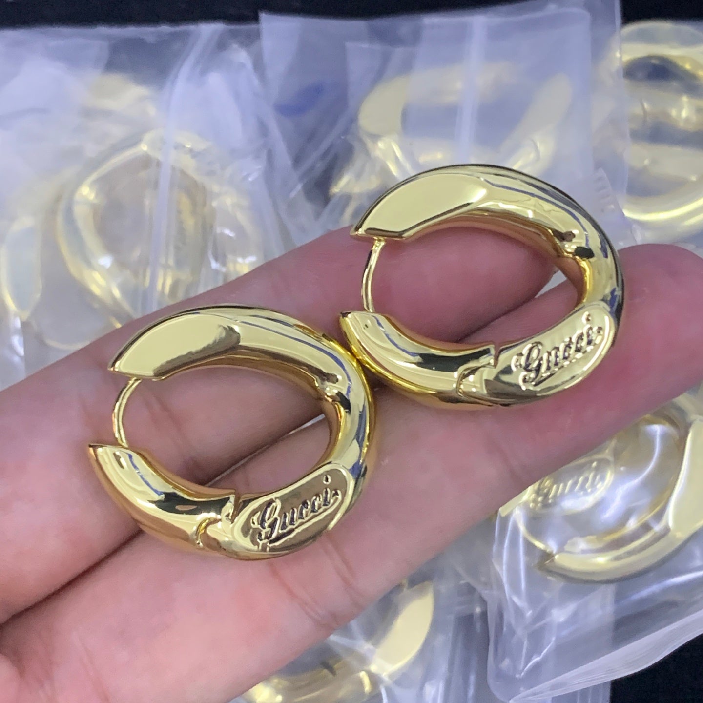 LuxluxHouse Low Price And High Quality Accessories Gucci
