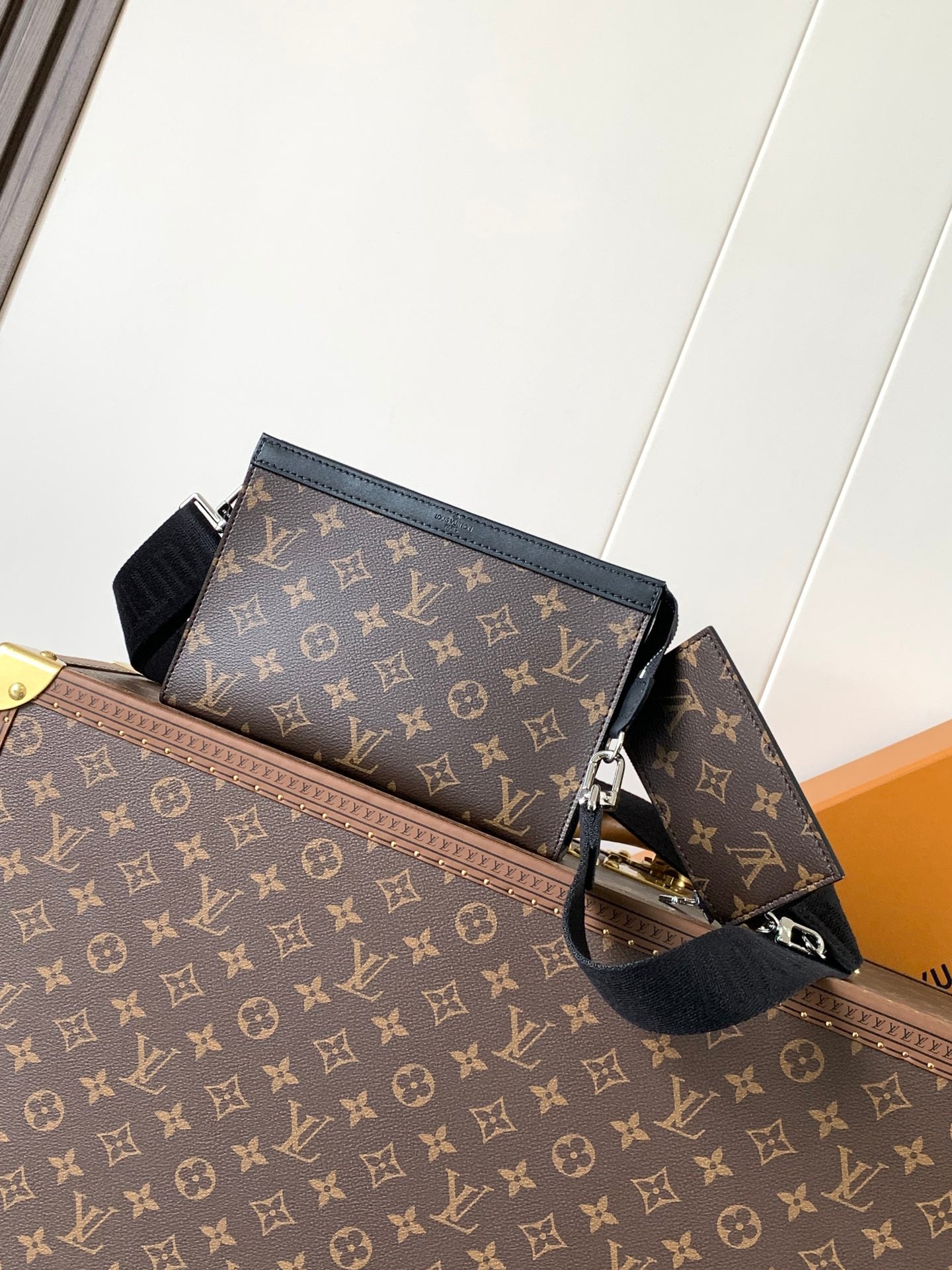 LuxluxHouse Best Quality Bags Louis Vuitton Women Men