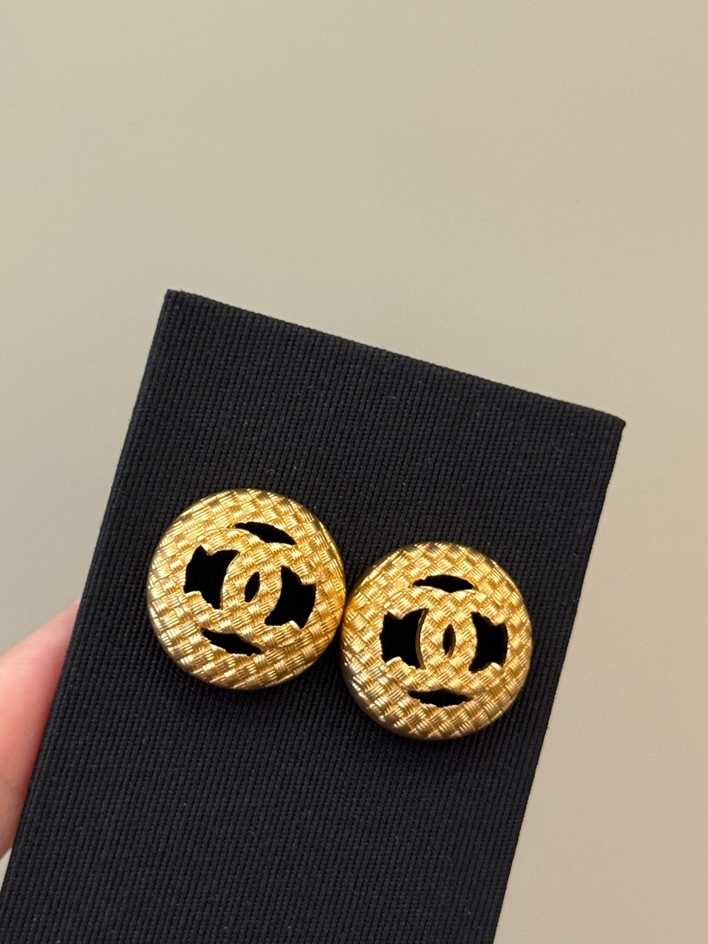 LuxluxHouse Low Price And High Quality Accessories Earrings