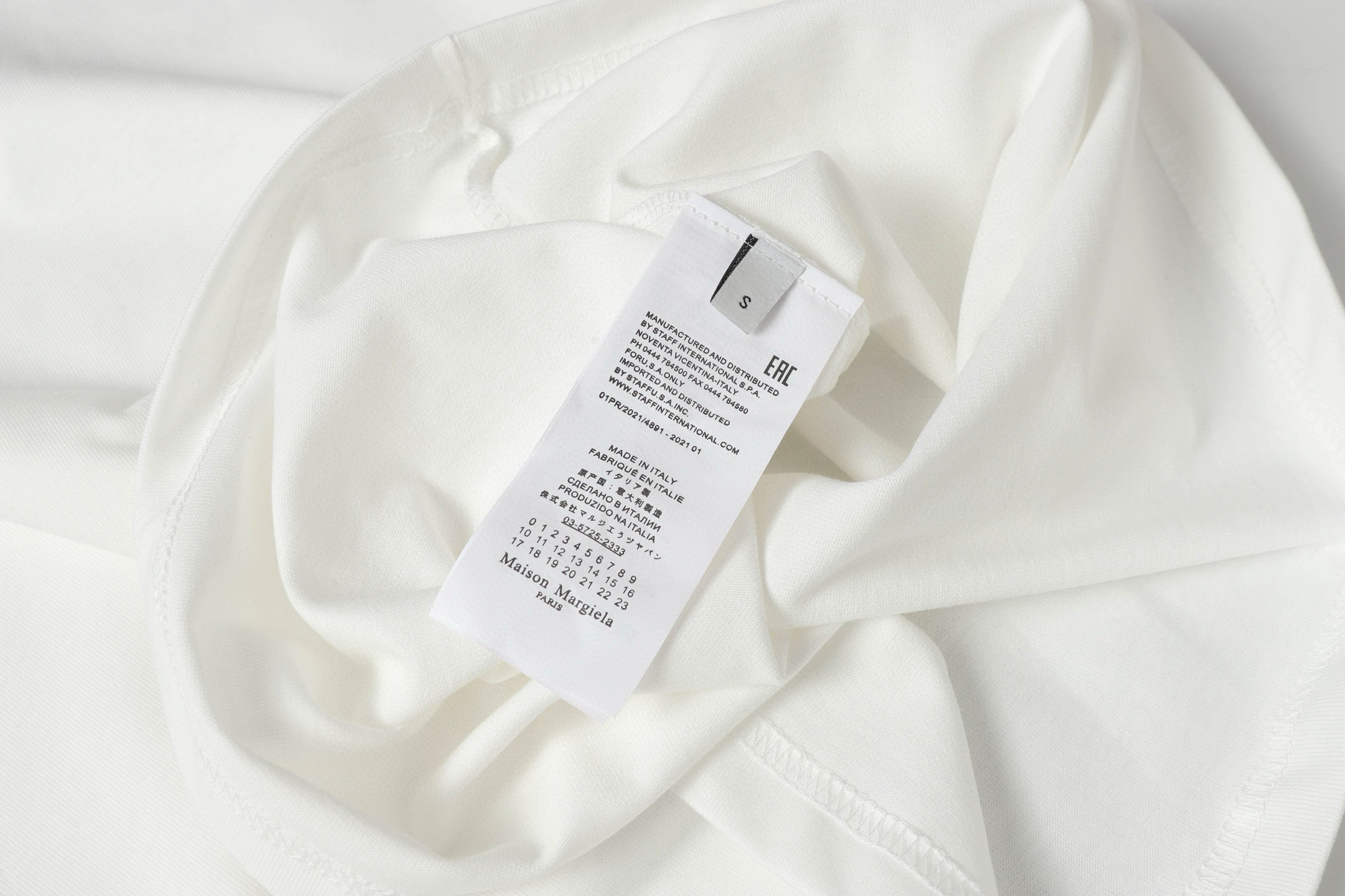 LuxluxHouse Best Quality Clothes T-shirt Chanel & Maison Margiela