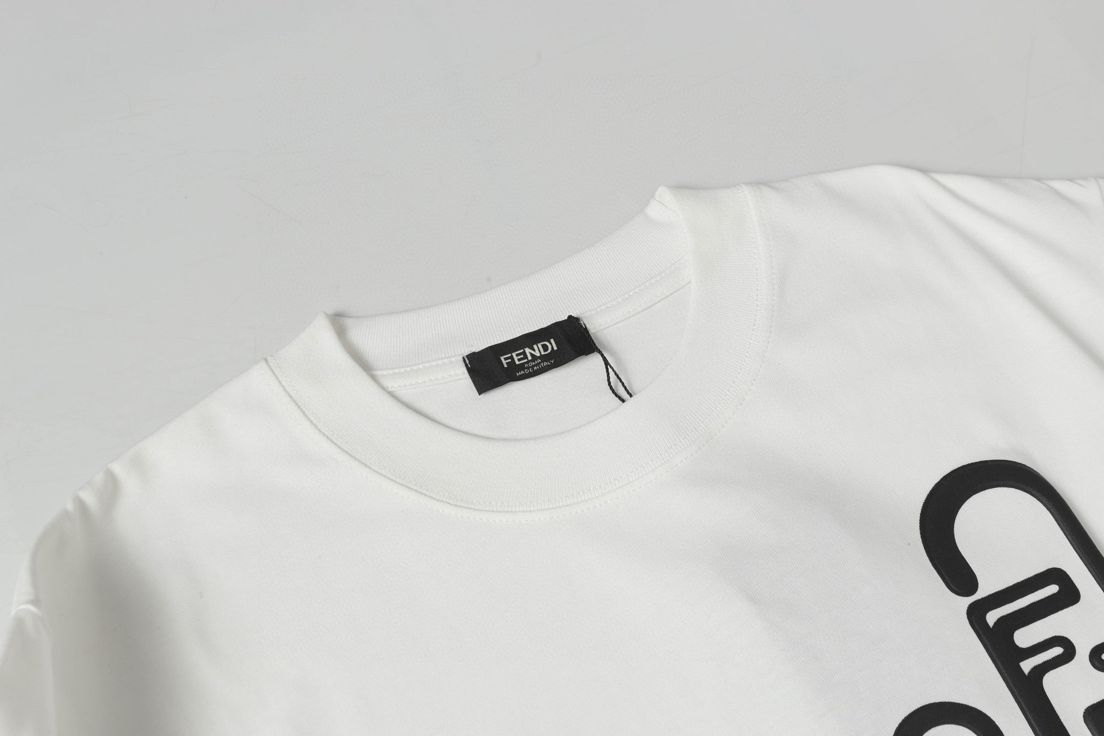 LuxluxHouse Best Quality Clothes Fendi T-shirt